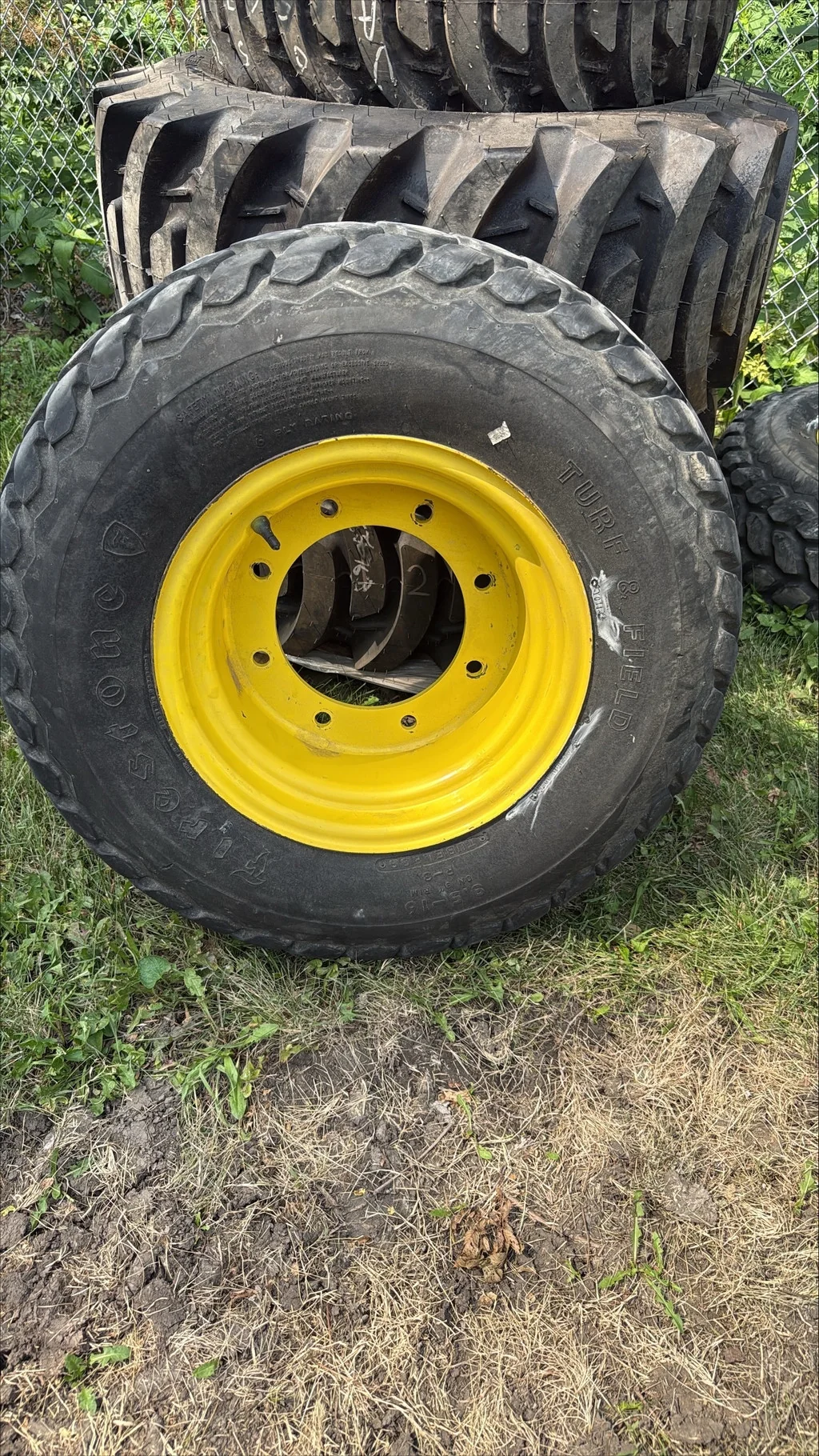 Used 21.5L-16.1 6-Ply Firestone Turf & Field TL R-3 90-95% On 16 x 16.1 8-8-6 9.125"BS Yellow Dual image 3