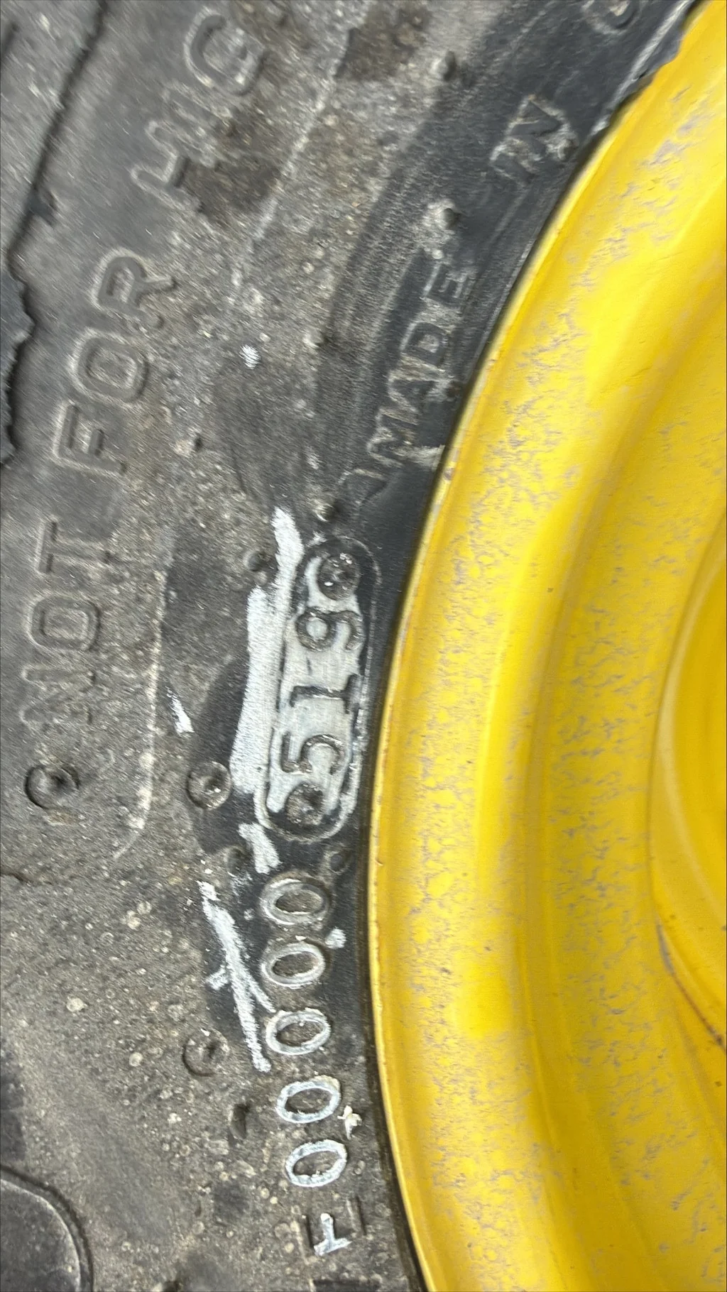 Used 21.5L-16.1 6-Ply Firestone Turf & Field TL R-3 90-95% On 16 x 16.1 8-8-6 9.125"BS Yellow Dual image 6