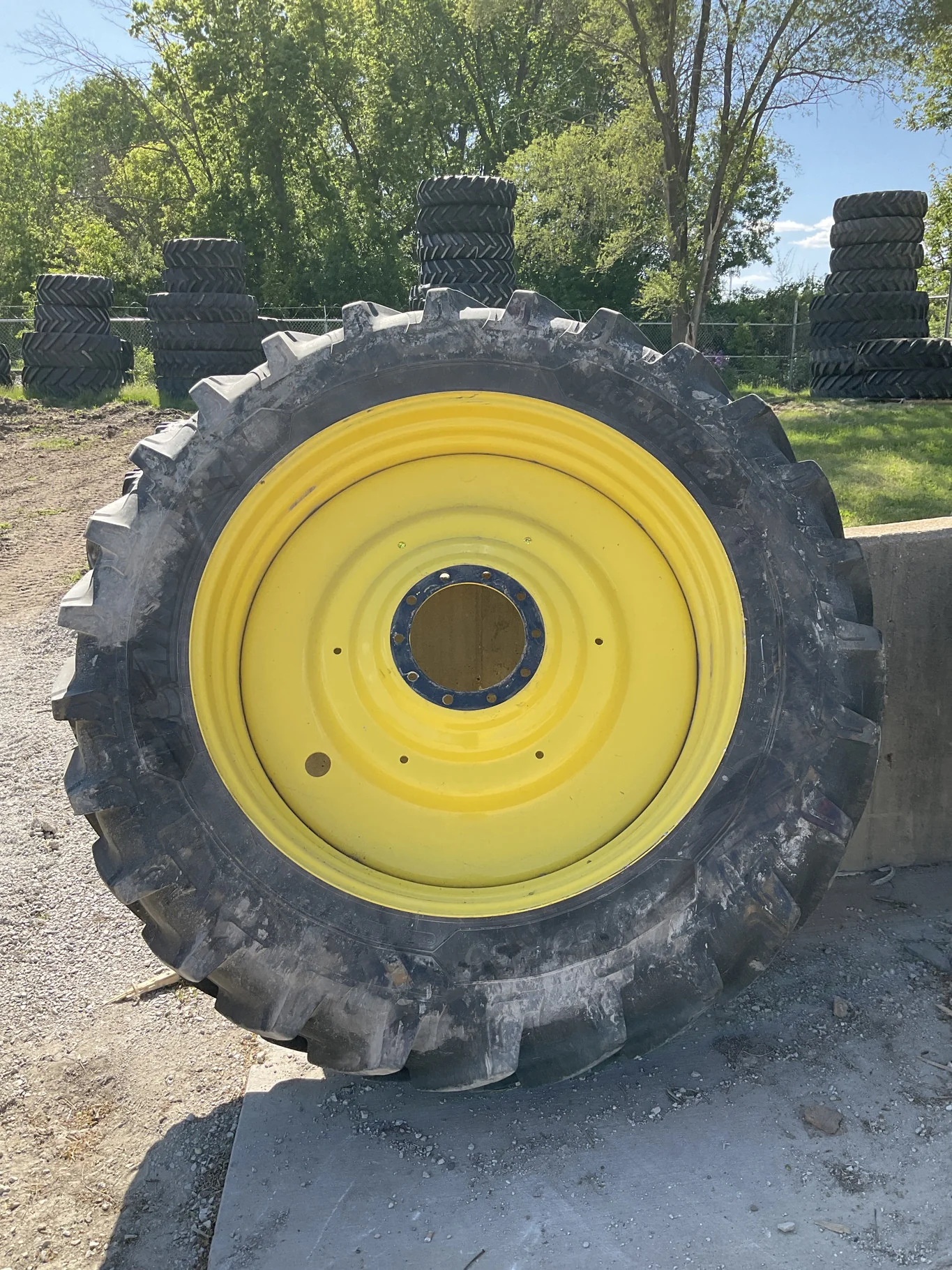Used 480/80R50 159A8 Michelin Agribib2 TL R-1W 80-85% On 15 x 50 10-13.19-11.07 1"BS Titan Yellow