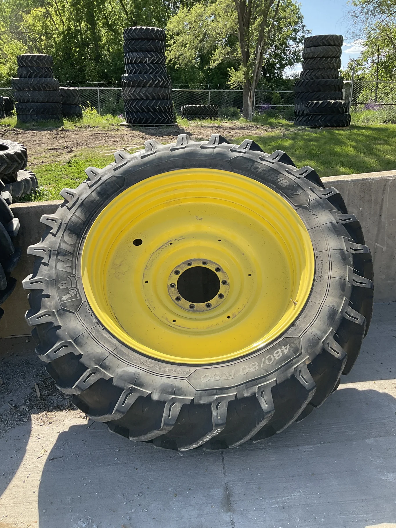 Used 480/80R50 159A8 Michelin Agribib2 TL R-1W 80-85% On 15 x 50 10-13.19-11.07 1"BS Titan Yellow image 2