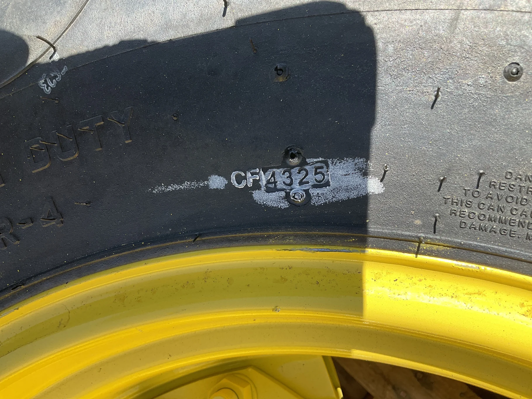 Take-Off 16.9-24 8-ply Goodyear Industrial Tractor Lug TL R-4 95-100% On 15x24 8-8-6 7.5"BS Moveero image 3