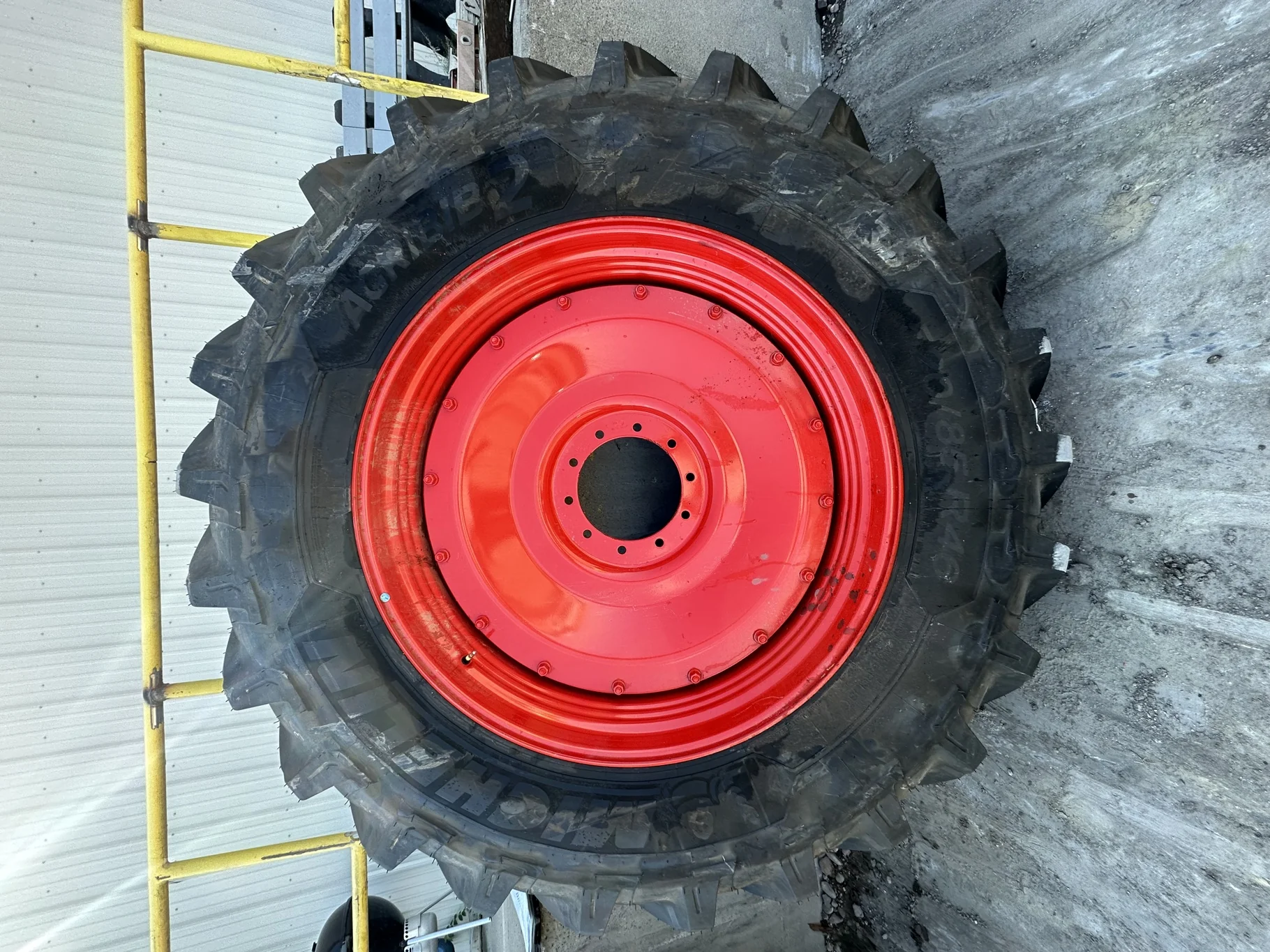 Take-Off 480/80R50 164B Michelin AgriBib 2 R-1W TL On 15 x 50 10-13.1875 Fendt Red Wheel image 2