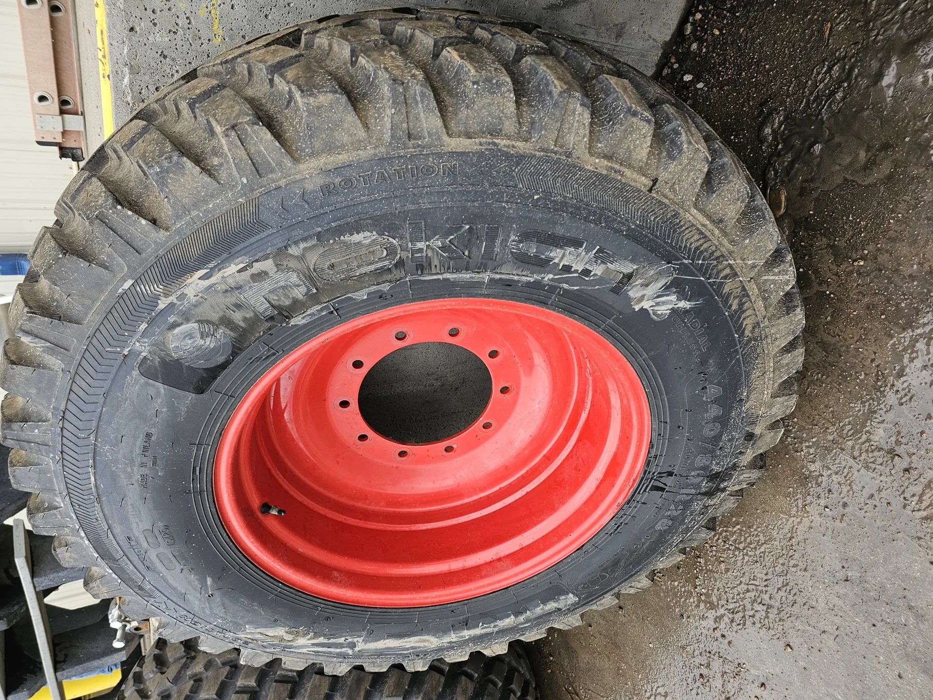 Used 440/80R28 Nokian TRI-2 Steel Belted (156A8/151D) TL 90% on a 15 x 28 10-13.19-11.07 Fendt Red