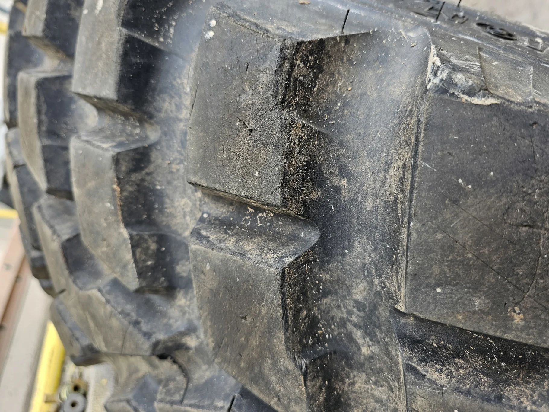 Used 440/80R28 Nokian TRI-2 Steel Belted (156A8/151D) TL 90% on a 15 x 28 10-13.19-11.07 Fendt Red image 5
