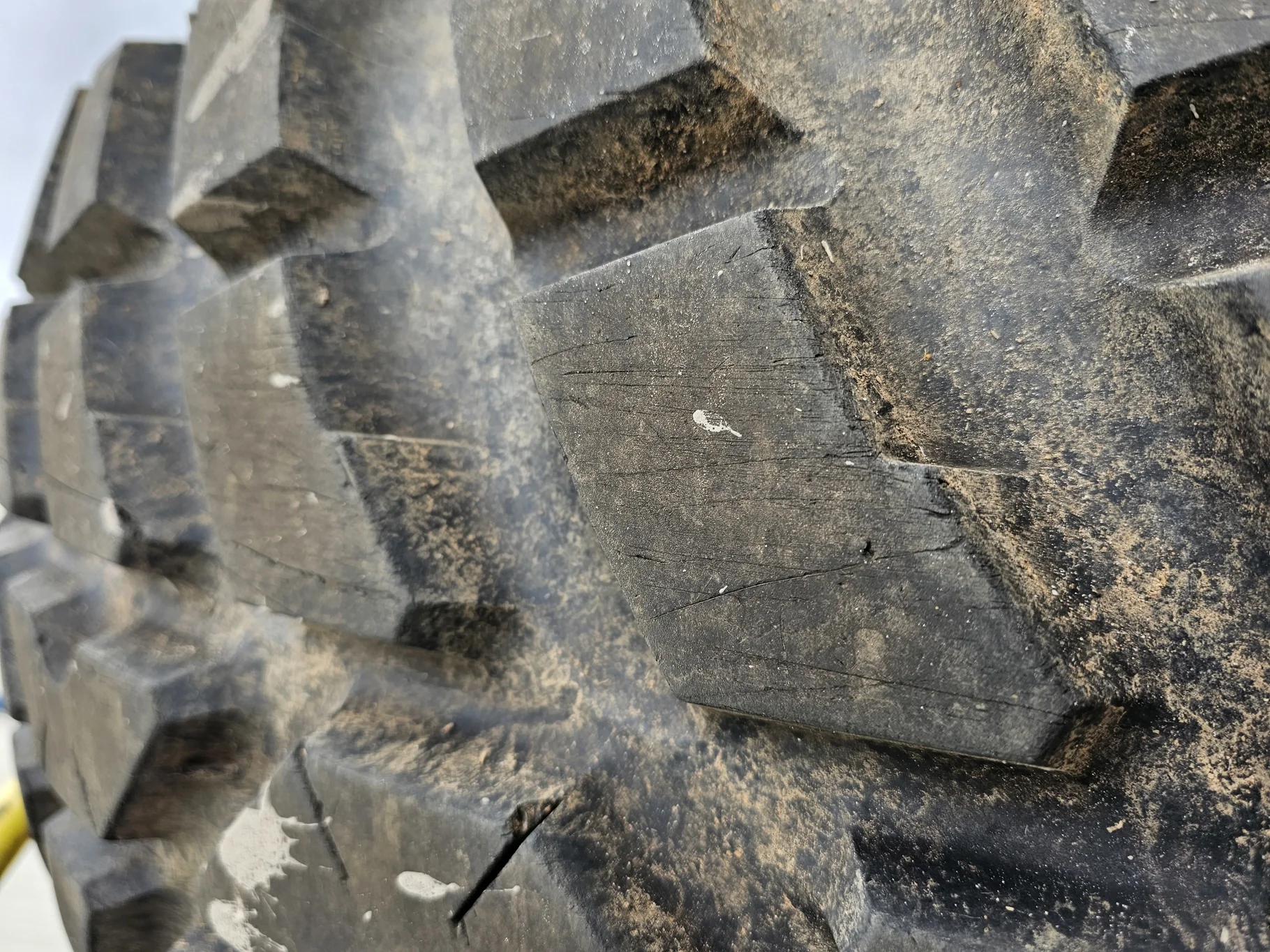 Used 540/80R38 Nokian TRI 2 80 Series 172A8 90% on 18 X 38 10-13.189-11.07 Fendt Red Wheel image 4