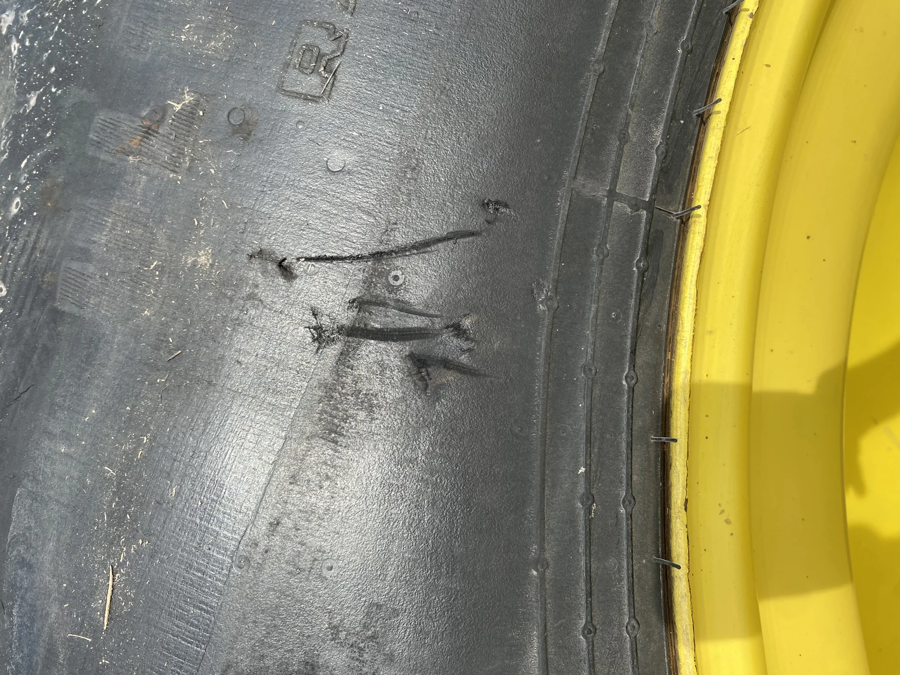 Used 80% 520/85R42 Goodyear Ultra Torque DT712 157A8 R1 on 18 x 42 JD 10-13.19-11 Outside Dolly Dual image 5