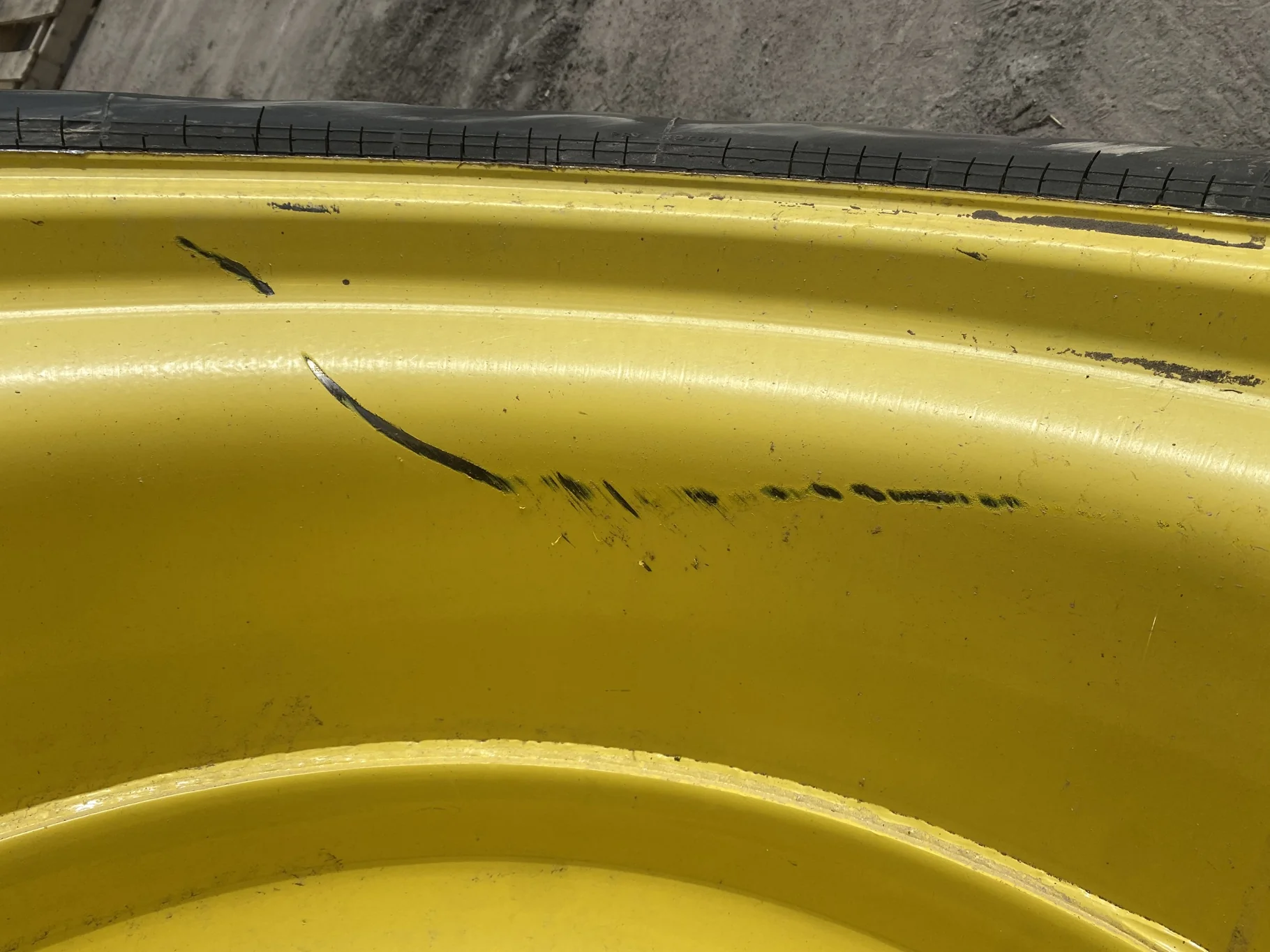 Used 80% 520/85R42 Goodyear Ultra Torque DT712 157A8 R1 on 18 x 42 JD 10-13.19-11 Outside Dolly Dual image 7