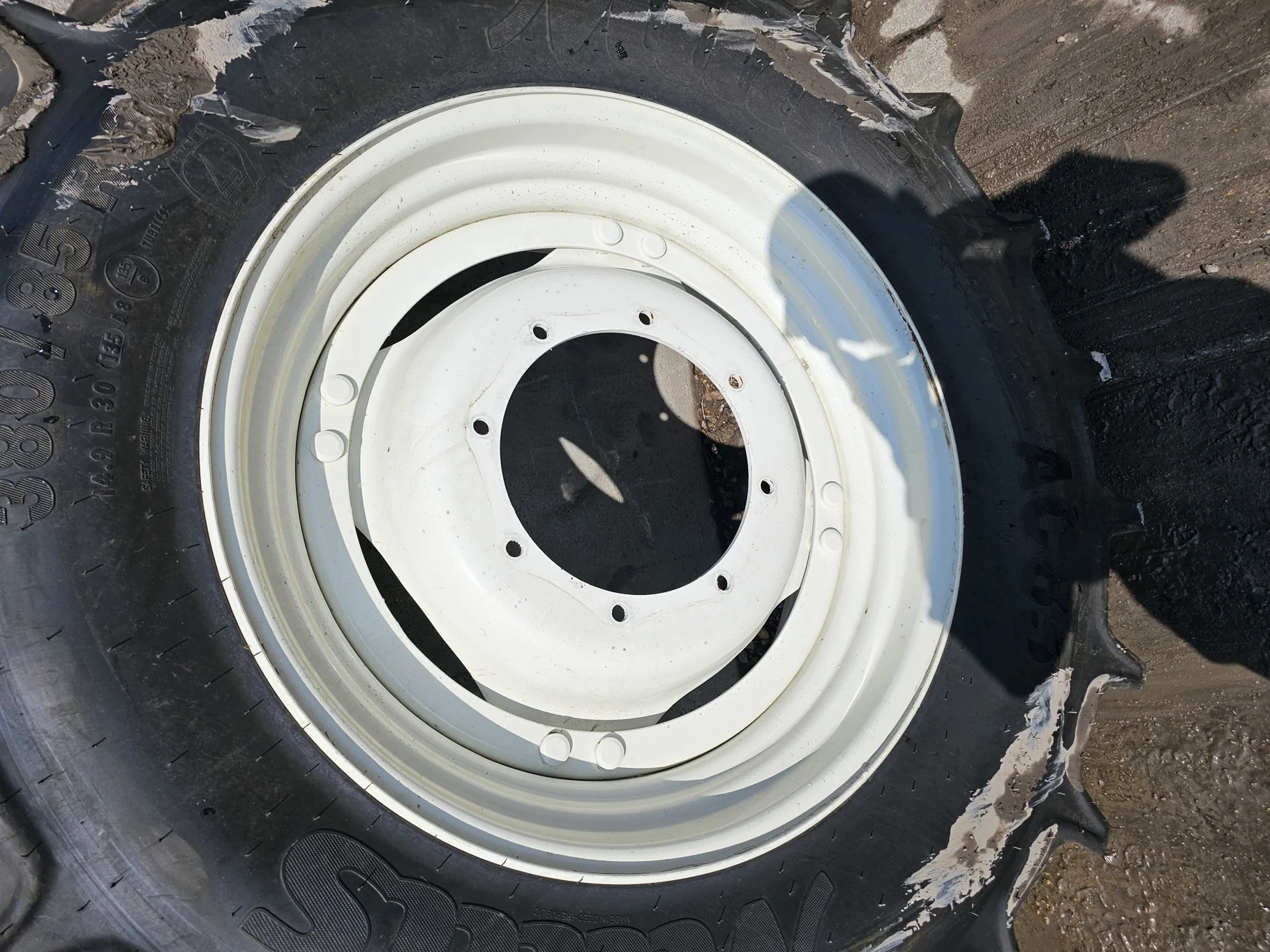 Take-Off 380/85R30 14.9R30 135A8/135B Mitas AC85 TL 12 x 30 4/2 Clamp NH White Wheel w/28" Disc image 5