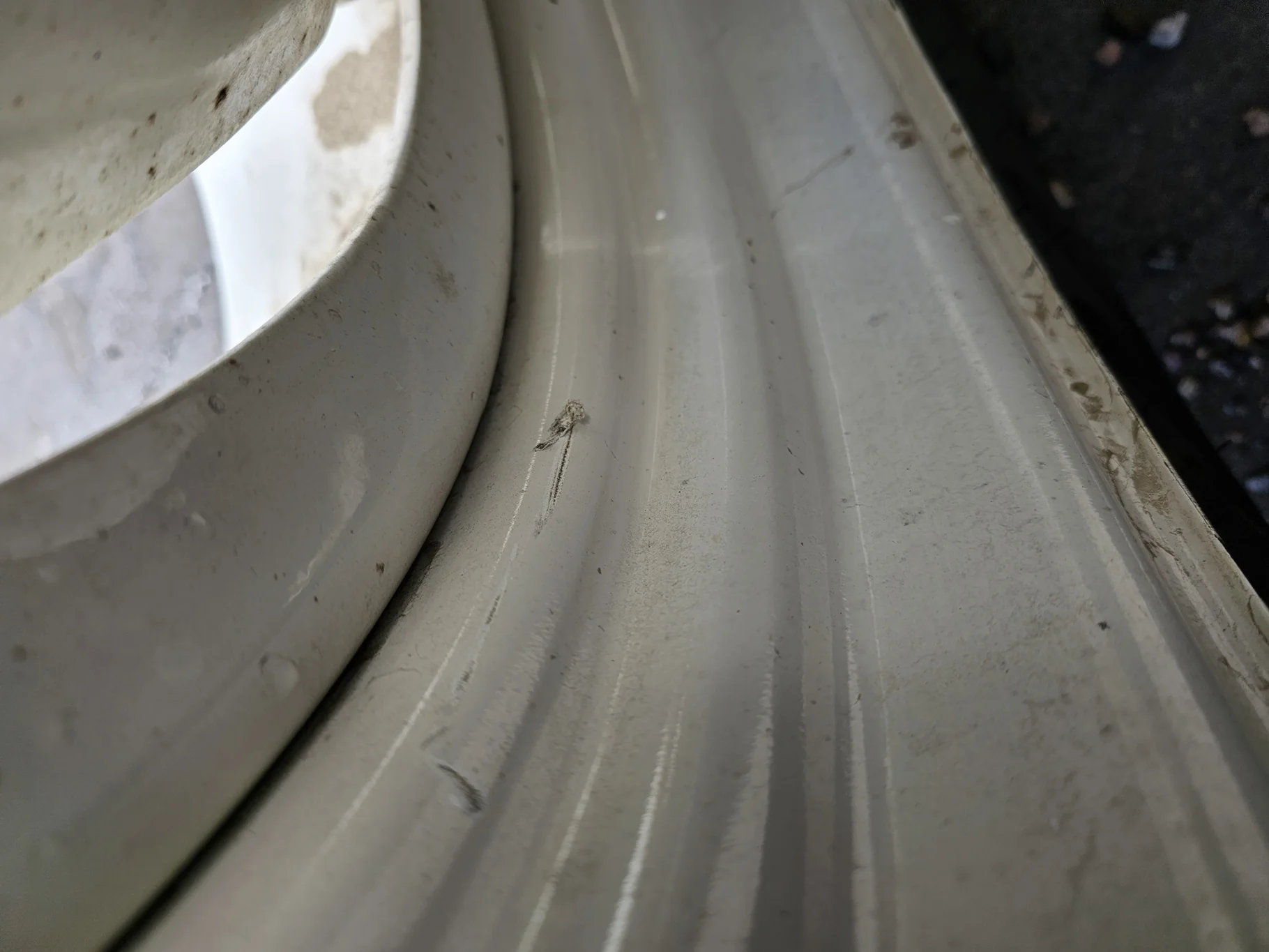 Take-Off 380/85R30 14.9R30 135A8/135B Mitas AC85 TL 12 x 30 4/2 Clamp NH White Wheel w/28" Disc image 6