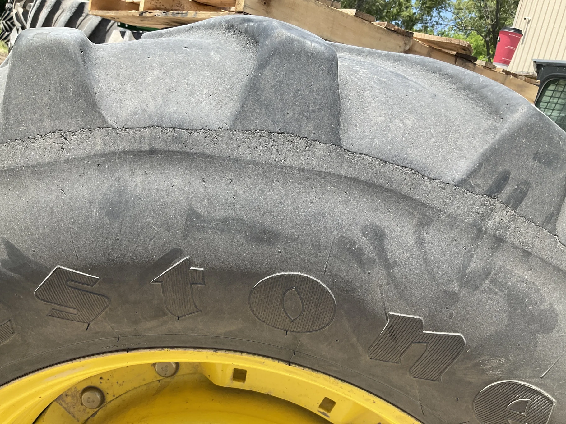 Used 540/65R30 150A8 Firestone Radial 9000 TL R-1W 65-70% On 15 x 30 12-16.732-14.04 Waffle 2 Bolt image 4