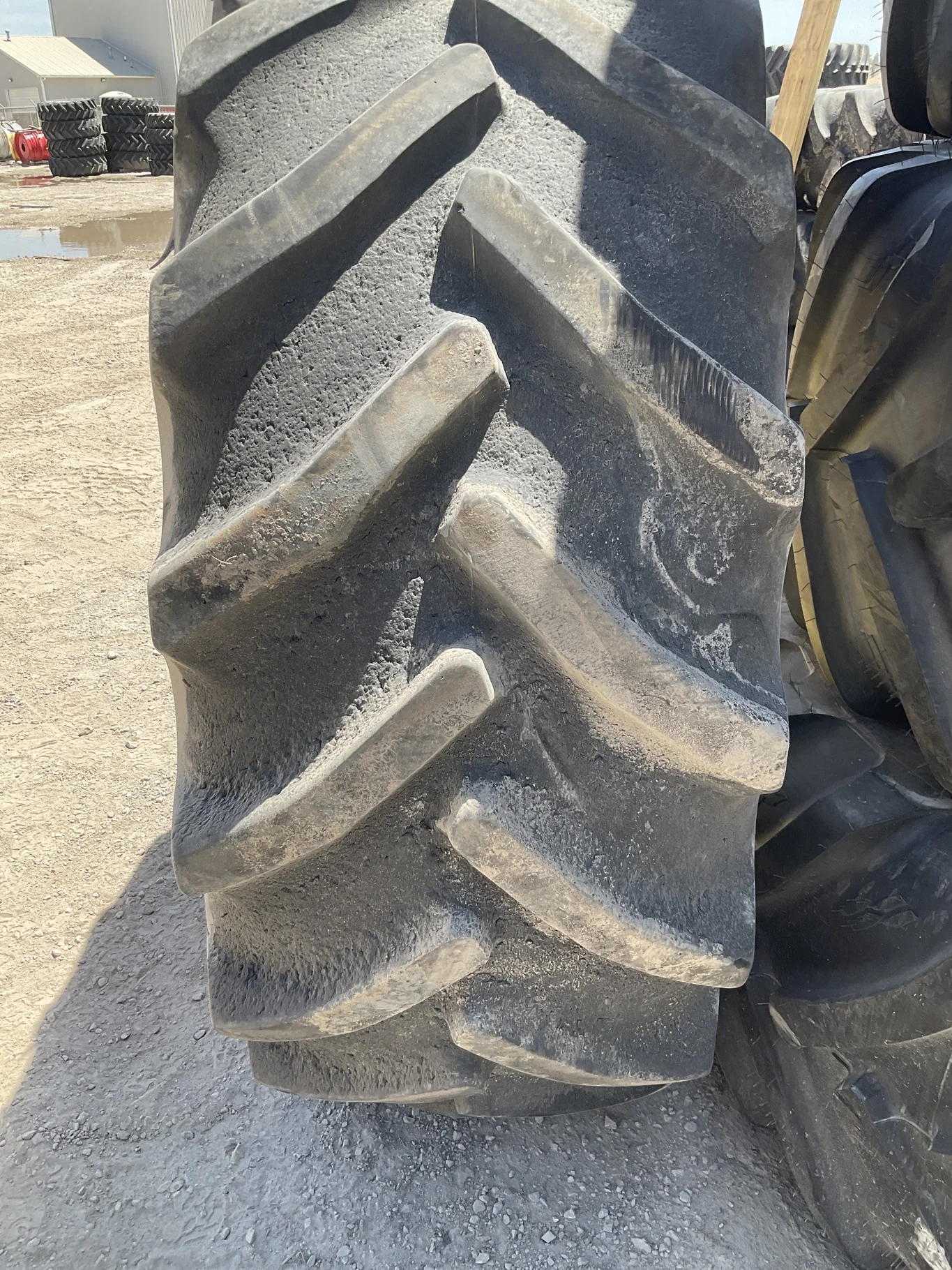 Used 710/70R38 166A8 Goodyear DT820 TL R-1W70-75% On 23 x 38 12-32.047-30.08 Rim & Rail Yellow Wheel image 4
