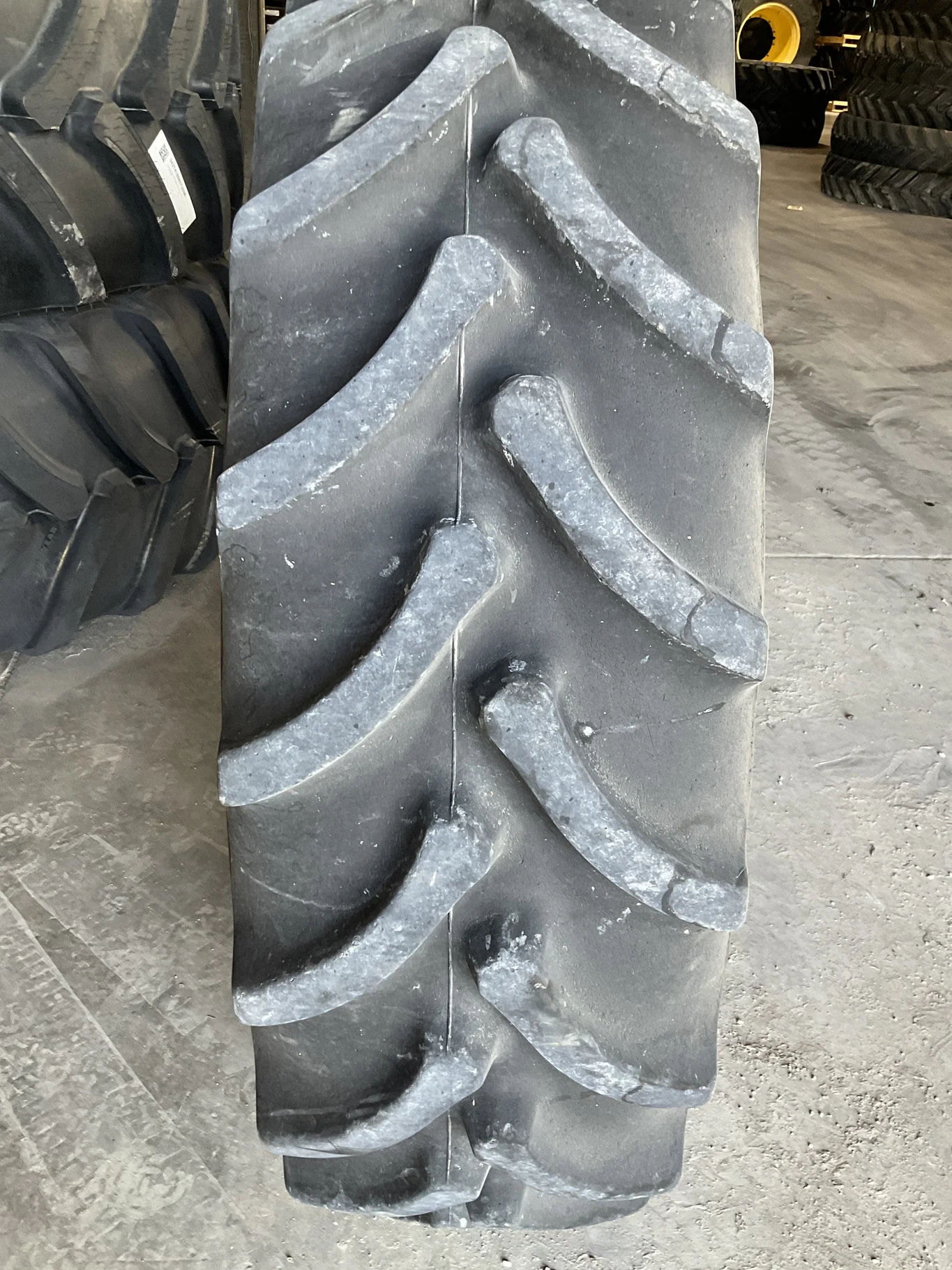 Used 420/85R34 147B Firestone Radial ATDT TL R-1W 80-85% On 15 X 34 10-13.19-11.07 13"BS Titan image 2