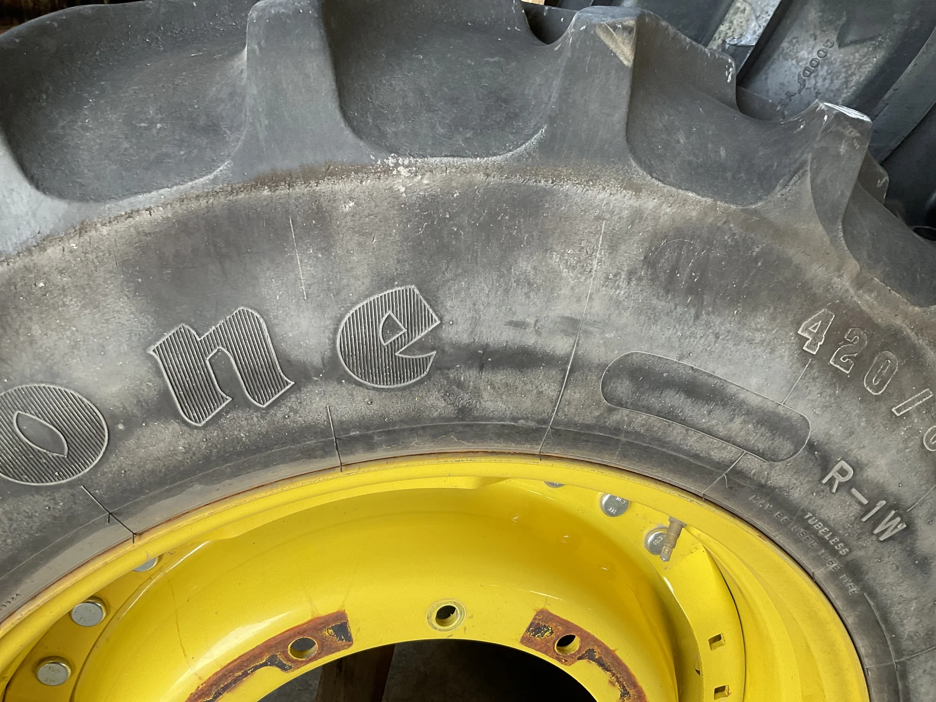 Used 420/85R34 147B Firestone Radial ATDT TL R-1W 75-80% On 15 X 34 12-19.685-17.651 12"BS Titan image 3