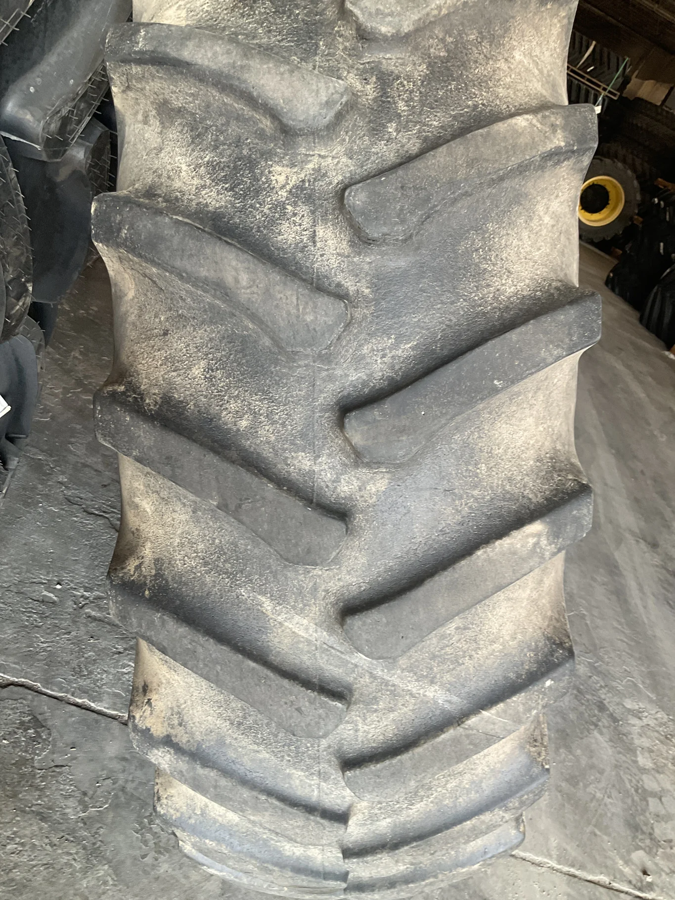 Used 520/85R42 167B Firestone Radial AT23 TL R-1 75-80% On 18 x 42 20-13.19-10.50 5.25"BS Yellow image 2
