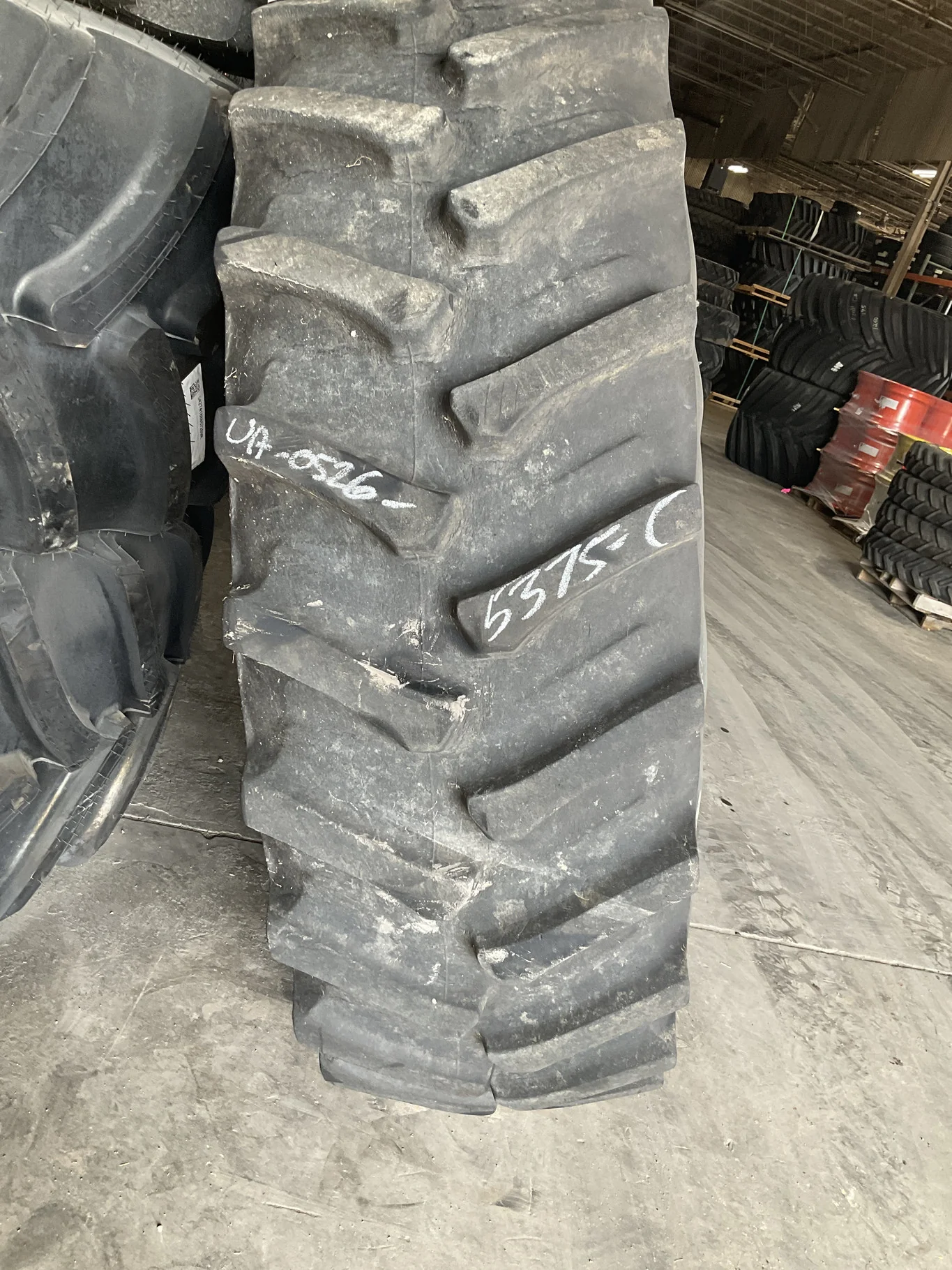 Used 580/85R42 159D Firestone DT23 TL R-1W 80-85% On 18 x 42 20-13.19-11.07 5.25"BS Yellow Dolly image 2