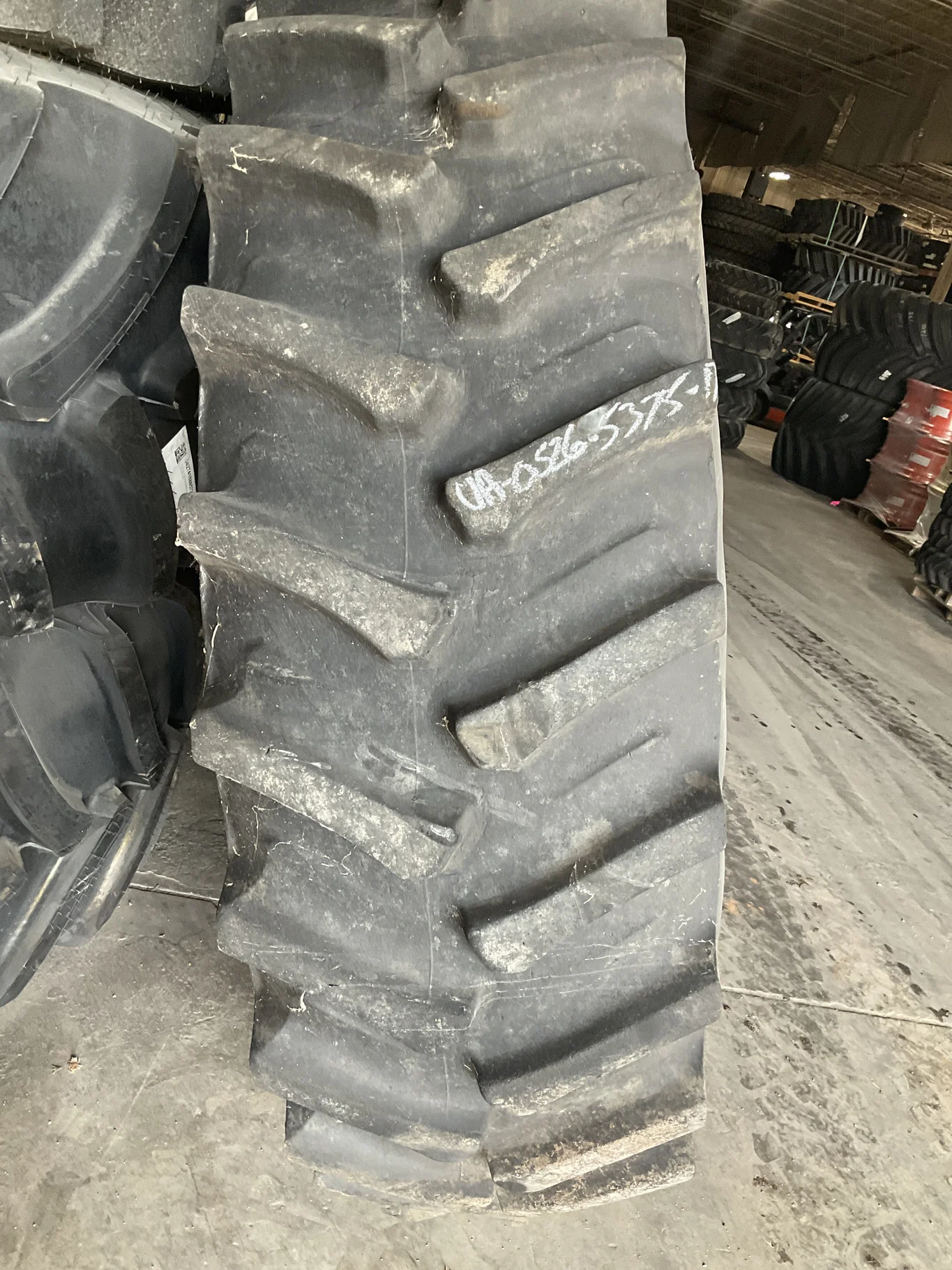 Used 580/85R42 159D Firestone DT23 TL R-1W 80-85% On 18 x 42 20-13.19-10.50 5.25"BS Yellow Dolly image 2