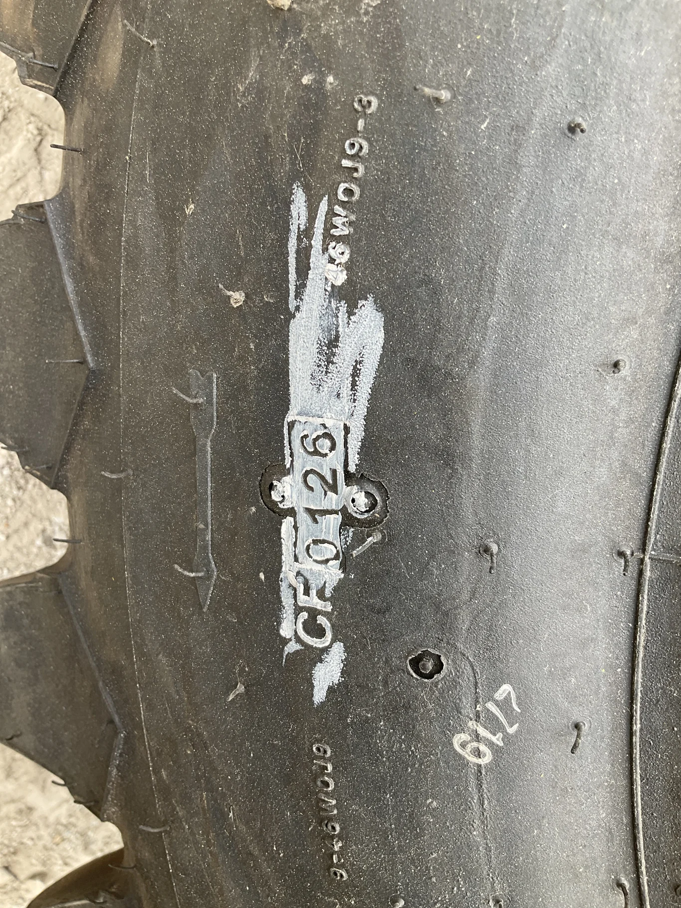 Take-Off 12.5-80-18 6ply Goodyear Contractor-T TL R-4 95-100% On 9 x 18 8-10.82-8.78 6.5"BS Moveero image 3