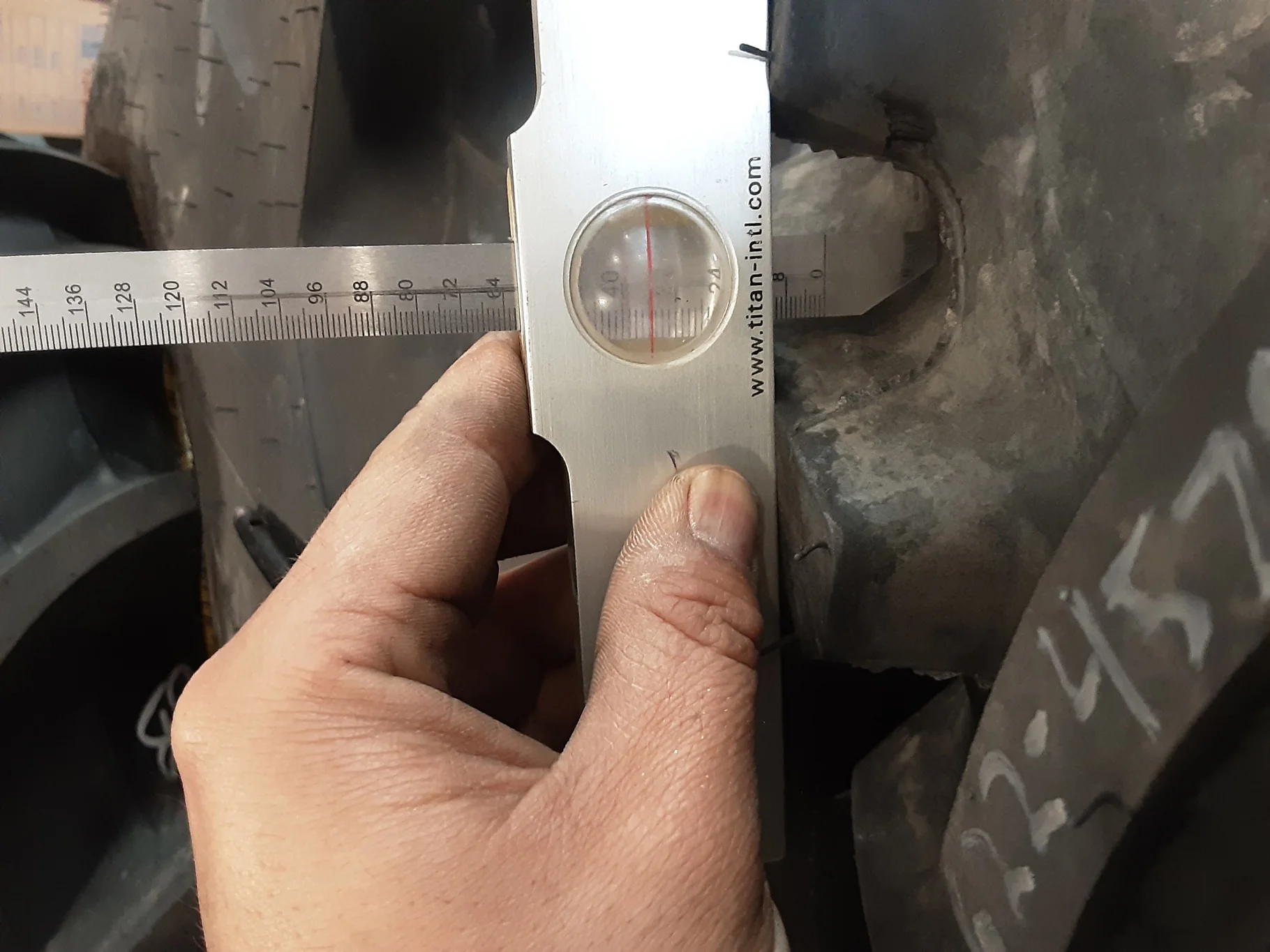 Take-Off 9.5-24 102A8 Galaxy Agritrac II R-1 TL On 8 x 24 8-10.875-8.75 GKN Yellow Wheel image 4