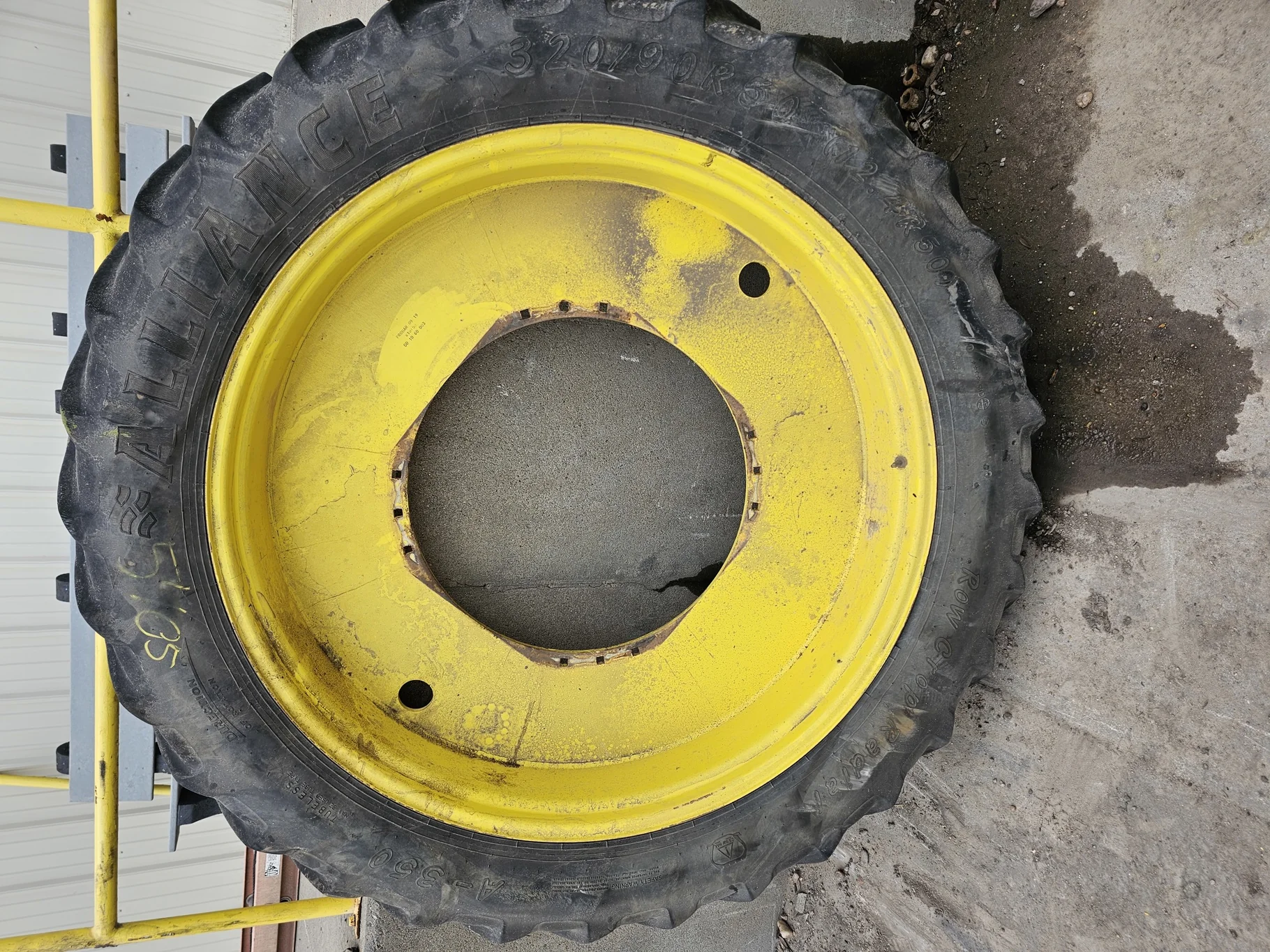Used 70% 320/90R50 (12.4R50) Alliance 350 RC R1 153A8 on 10 x 50 JD 12-29.25-27.5 (4 groups of 3) image 2