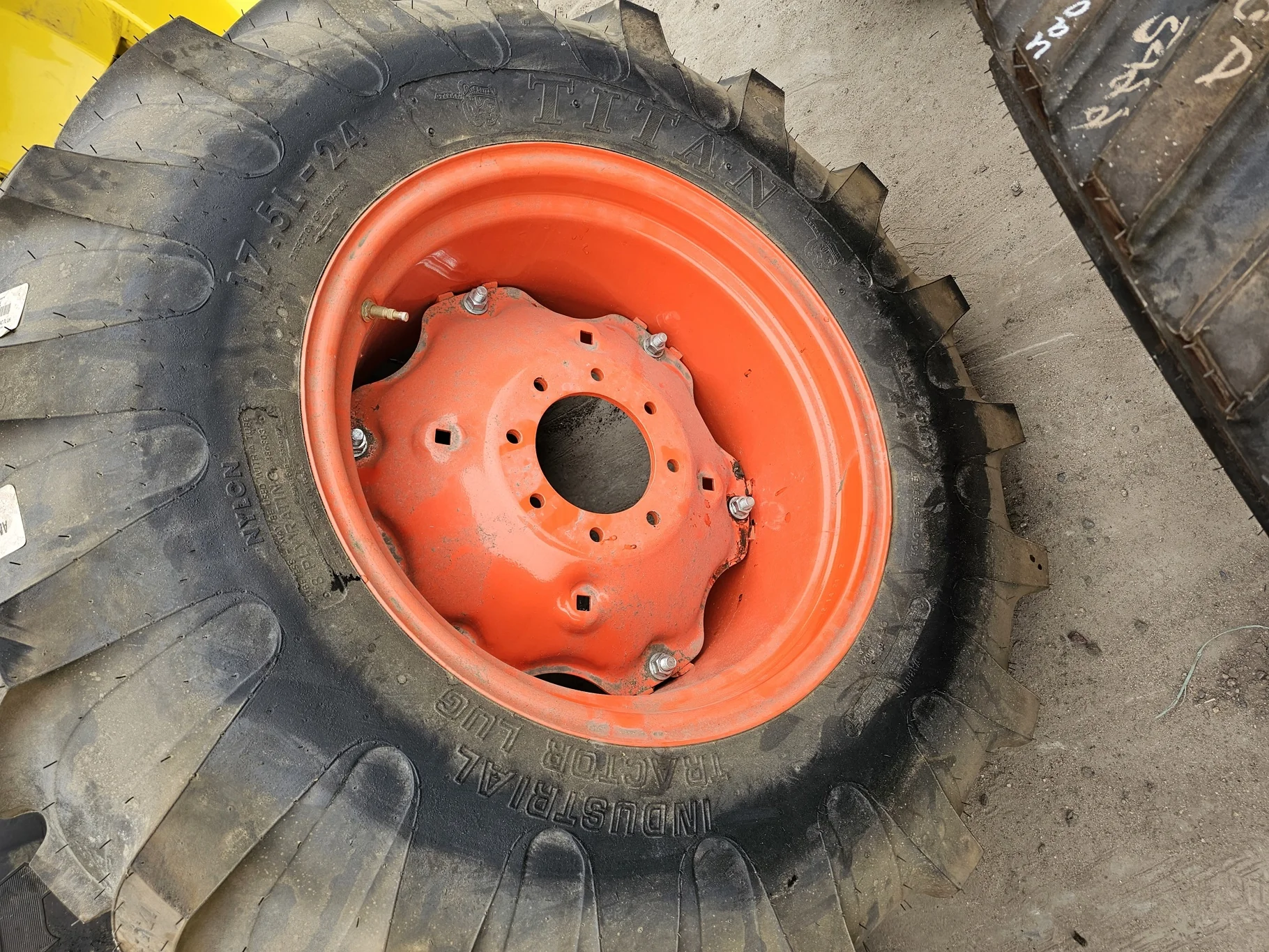 Take-Off 17.5L-24 Titan Industrial Tractor Lug R-4 8Ply TL on a 15 X 24 Kubota Orange 6 Loop Wheel image 4