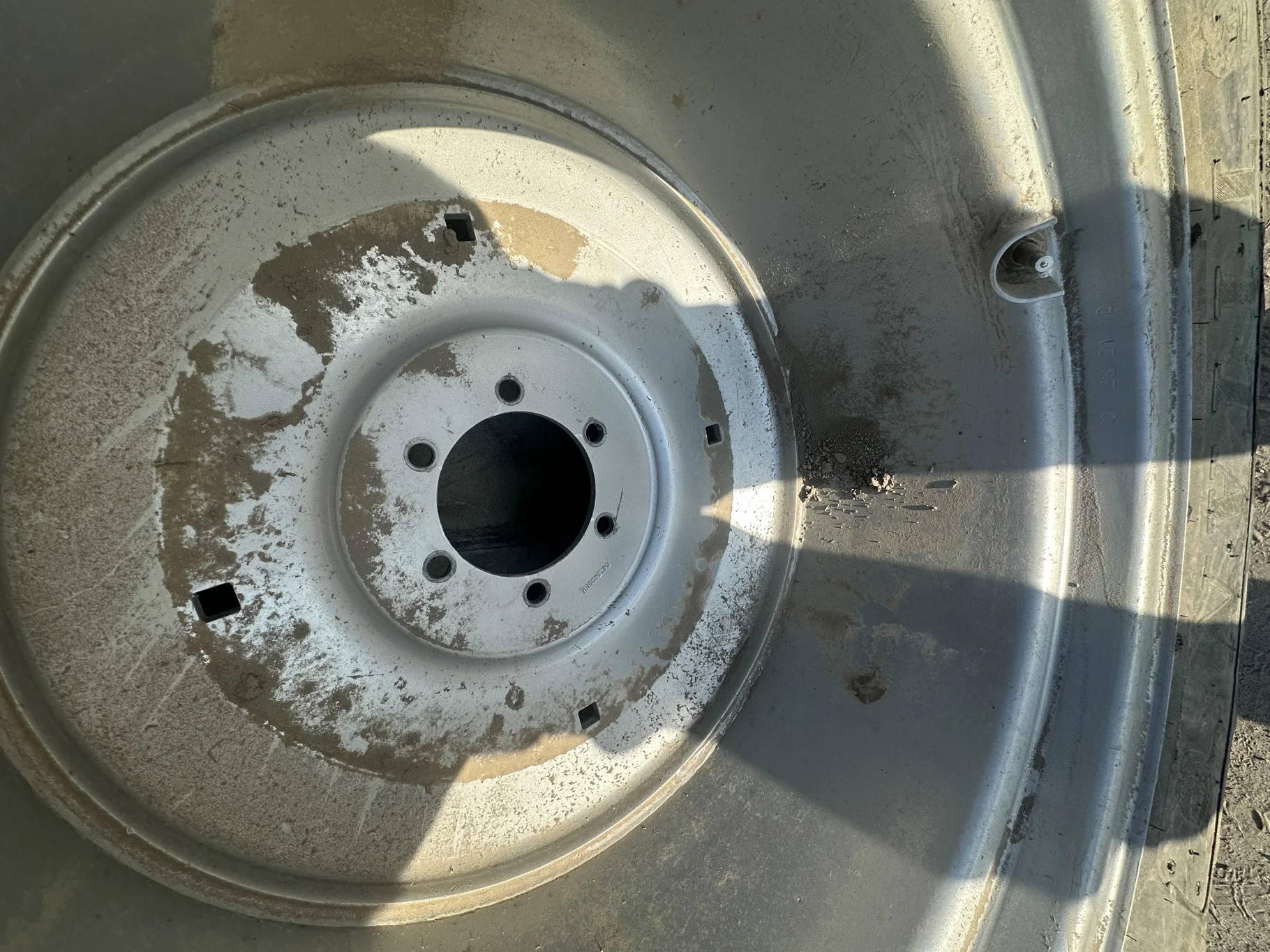 Take-Off 17.5L-24/8 Titan Industrial Tractor Lug R-4 TL On 15 X 24 6-20.25 6 Loop Silver Wheel image 3
