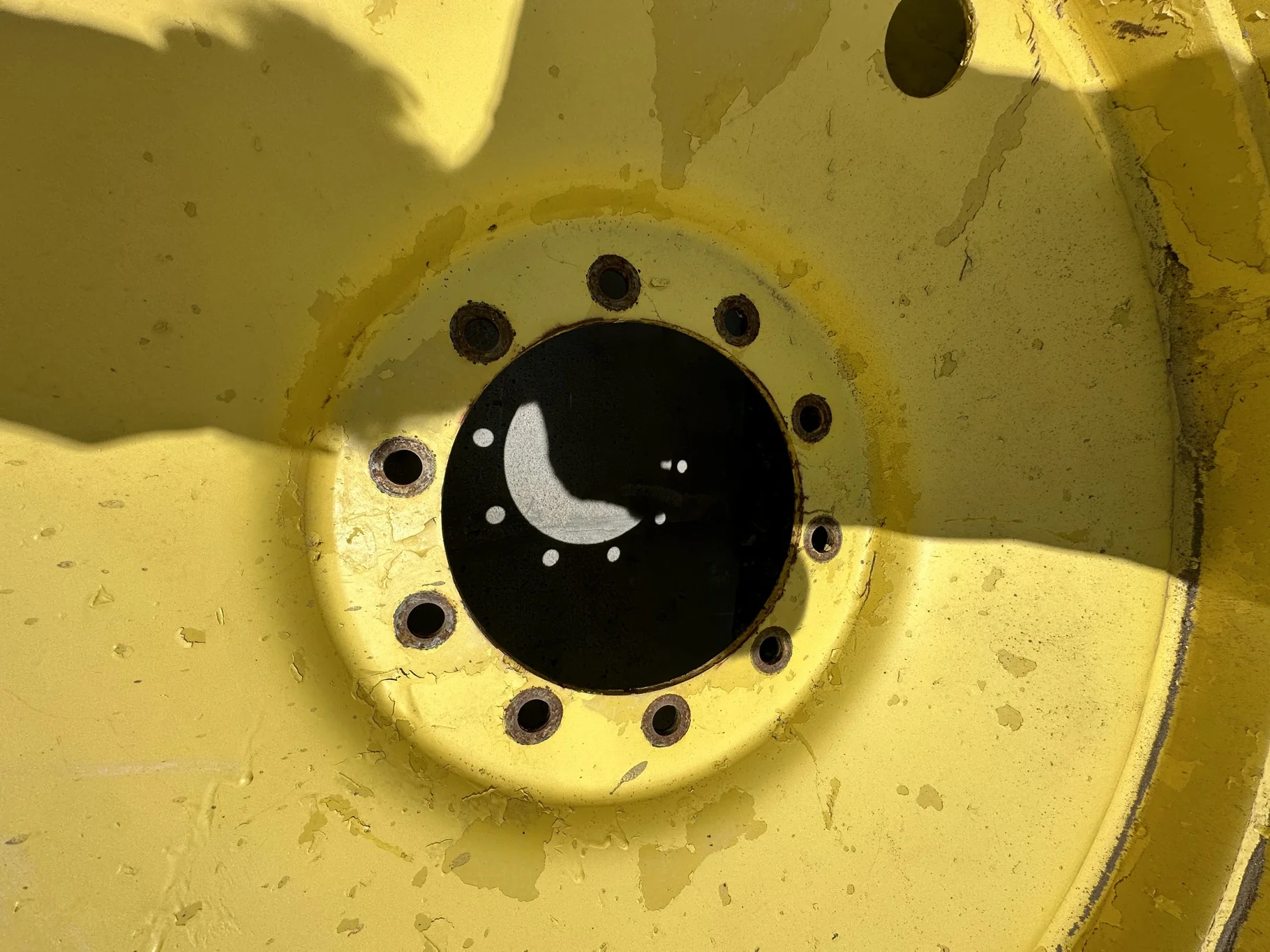 Used 75% 650/65R38 Alliance 360 Super Power Drive Radial R-1W (171D) TL on a 18 x 38 JD Yellow image 3