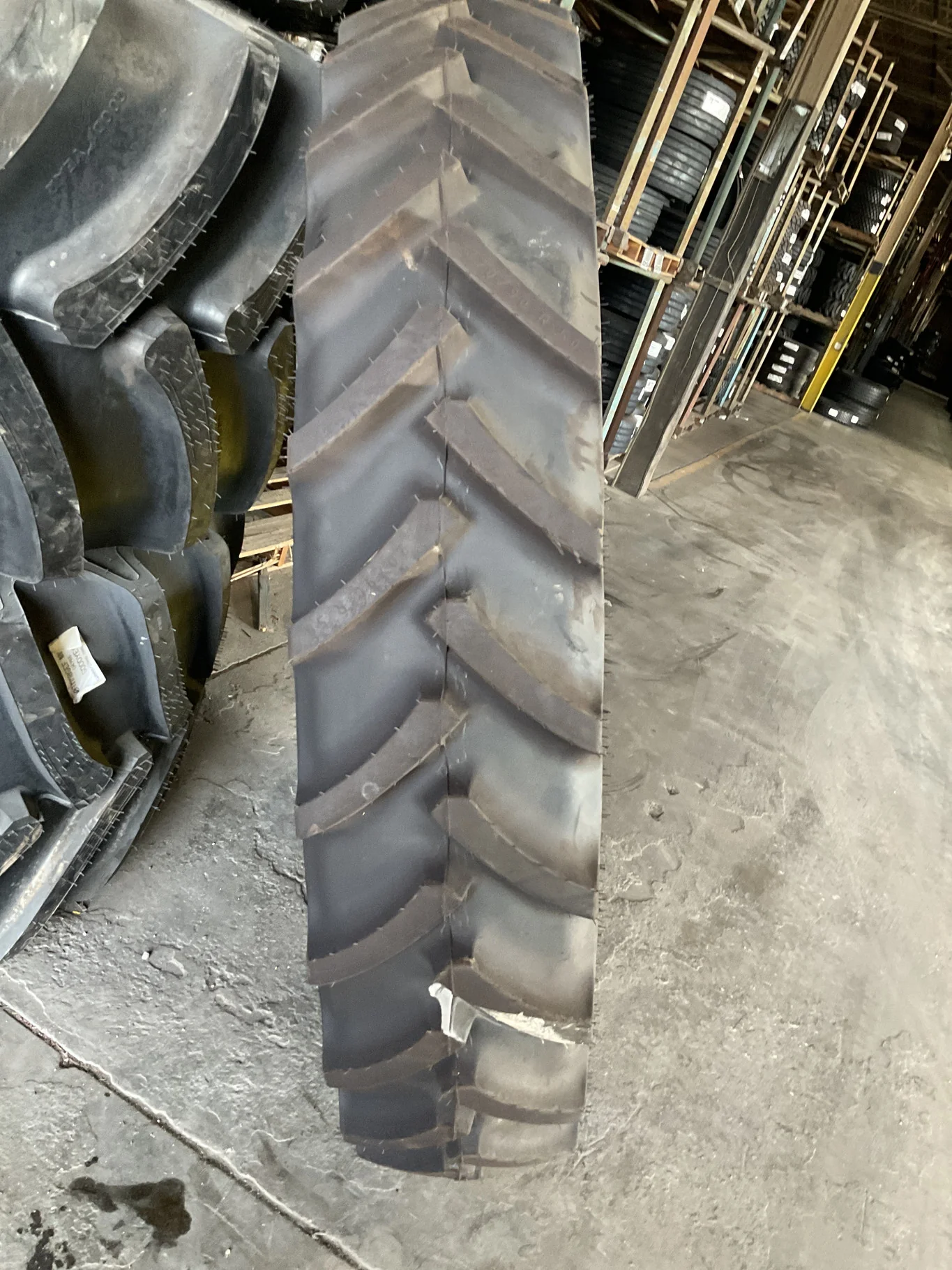 Take-Off 320/90R50 150A8 Mitas AC85 TL R-1W 95-100% On 10 x 50 8-10.82-8.78 1.5"BS Yellow Rim & Rail image 2