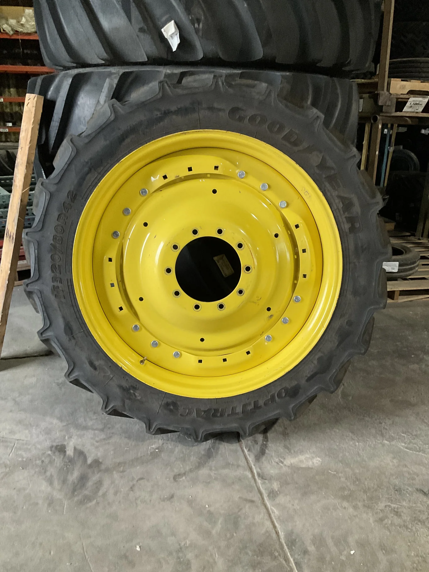 Used IF320/80R42 150D Goodyear Optitrac TL R-1W 90-95% On 10 x 42 10-13.19-11.07 10.50"BS Yellow image 2