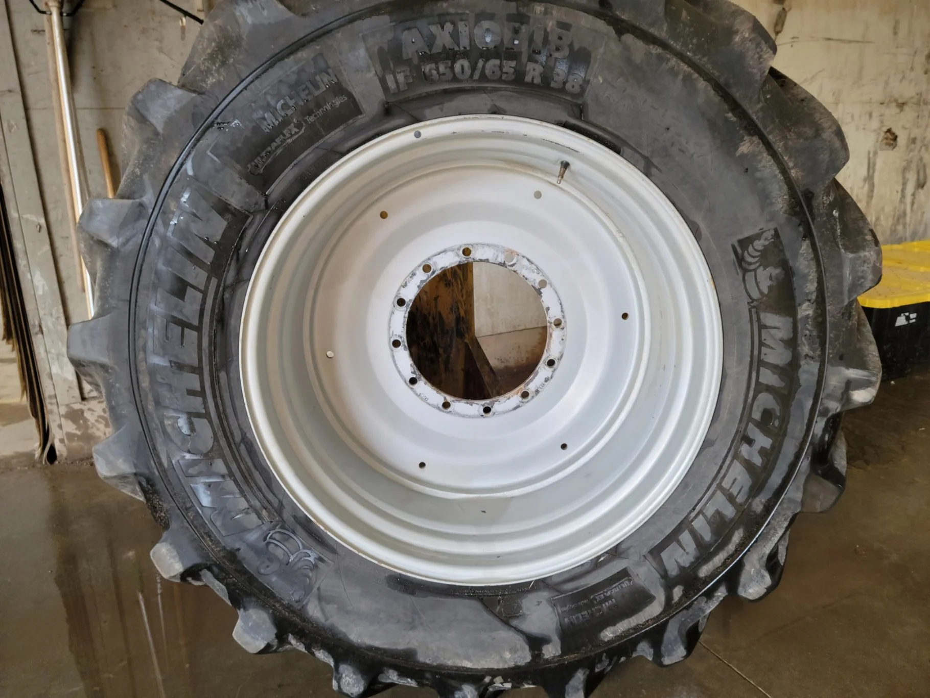 Used IF650/65R38 169D Michelin AxioBib R-1W 80% On 23 x 38 12-16-14 Agco Gray Wheel