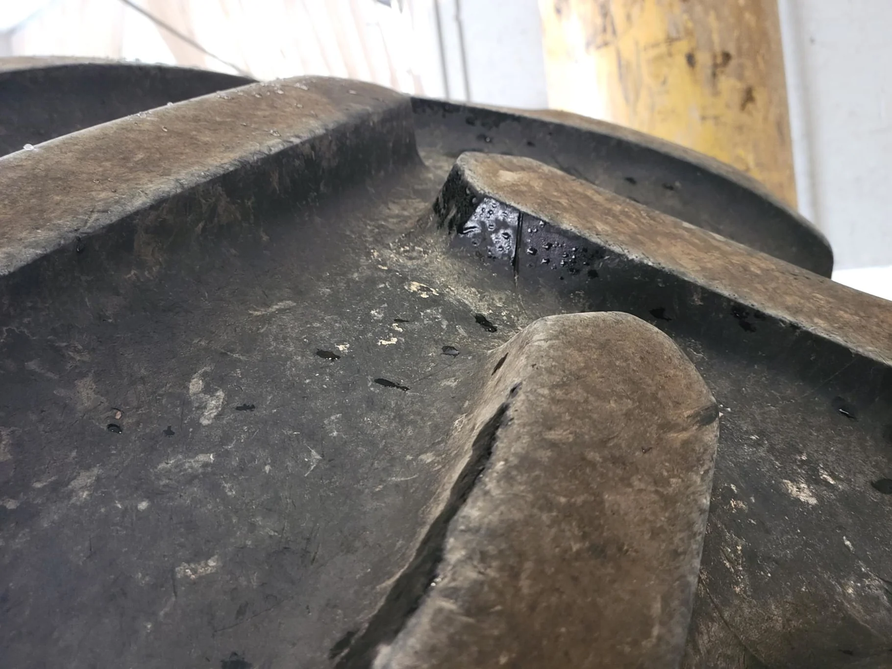 Used IF650/65R38 169D Michelin AxioBib R-1W 80% On 23 x 38 12-16-14 Agco Gray Wheel image 3