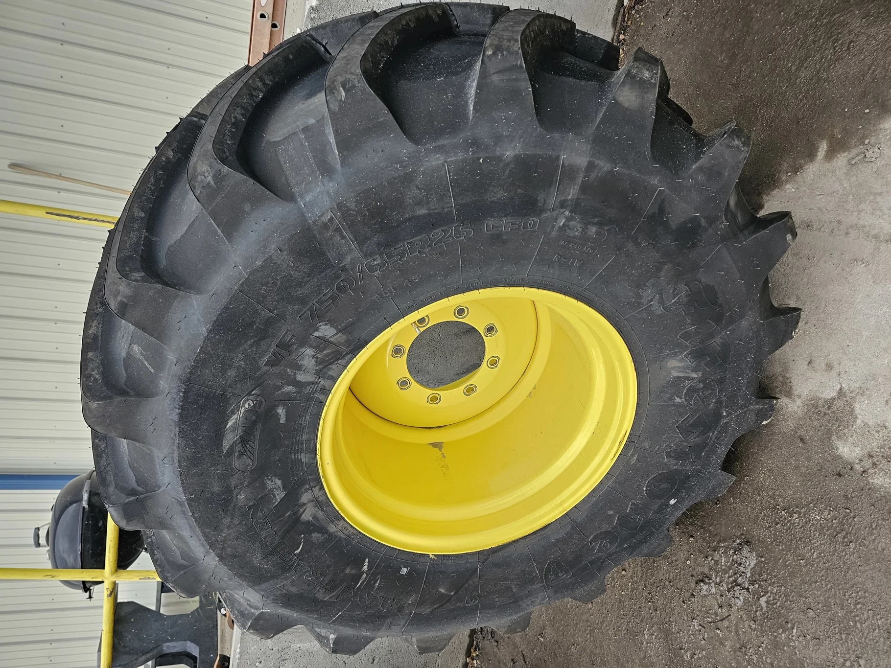 Take-Off VF750/65R26 177B Firestone Maxi Traction R-1W TL On 25 X 26 8B Rear Combine Yellow Wheel