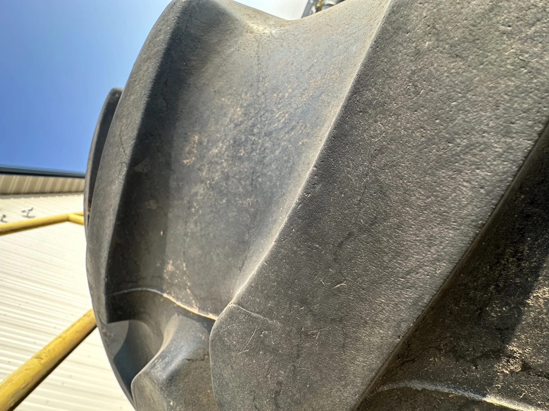 Used 520/85R42 Firestone Radial Deep Tread 23 R-1W 157B TL 85% on 18 x 42 JD Stub Disc - Fair Condi image 5
