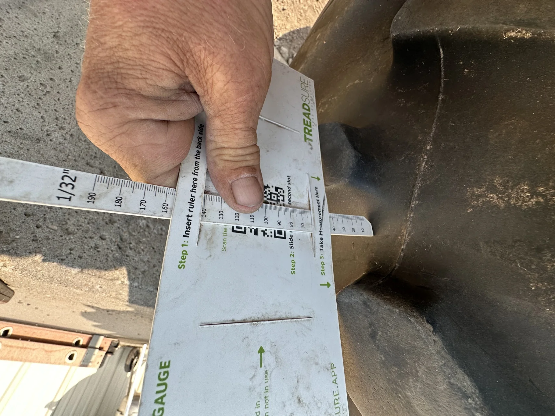 Used 520/85R42 Firestone Radial Deep Tread 23 R-1W 157B TL 85% on 18 x 42 JD Stub Disc - Fair Condi image 8