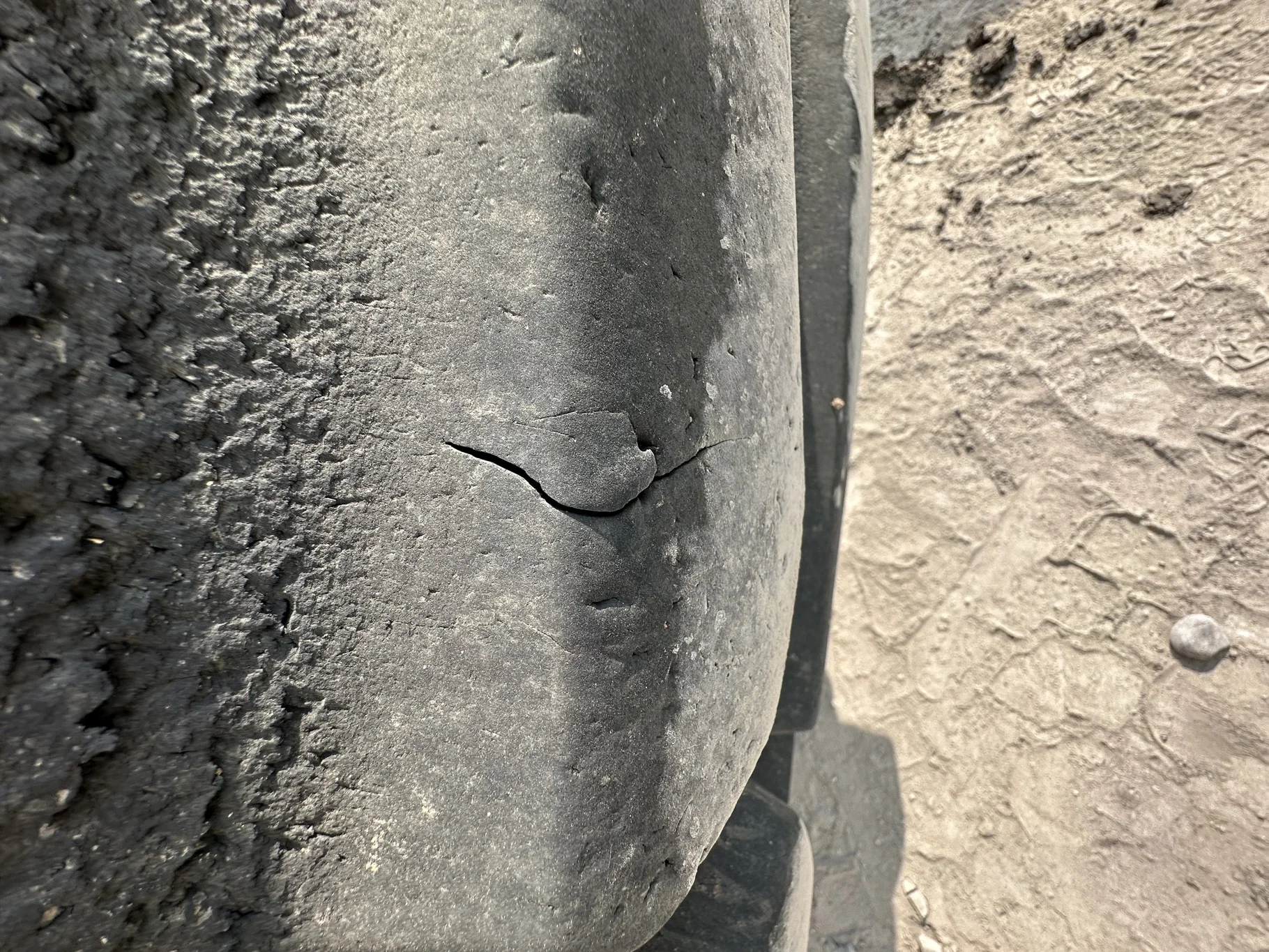 Used IF1250/50R32 CFO Firestone Radial Deep Tread 23 R-1W 195B TL 75% on 44 X 32 JD 10 Bolt 3 Piece image 9