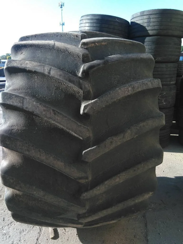 Used 76X50.00-32 177B Firestone Flotation 23 DT TL R-1W 65 -70% On 32 x 44 20-13.19-11.07 3 Piece image 3