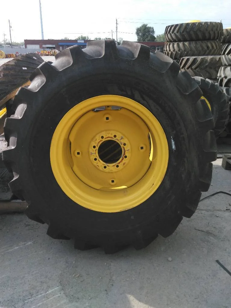 Take-Off 16.9-24 138A8 Galaxy Super Industrial Lug TL R-4 95-100% On 15 x 24 8-8-6 Implement Wheel