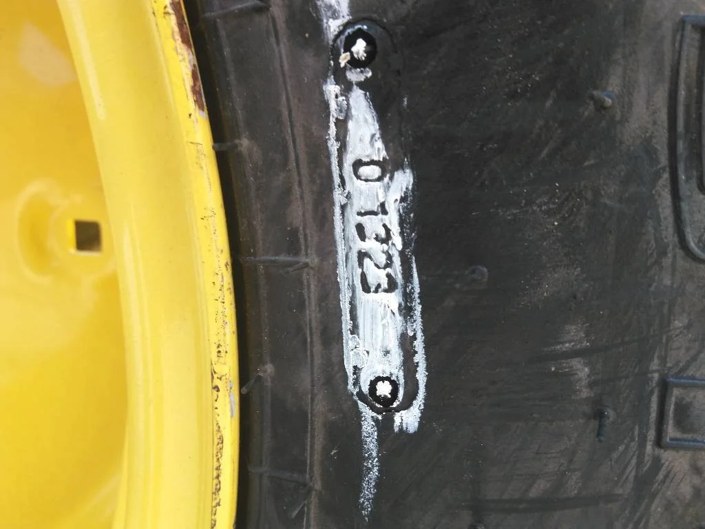 Take-Off 16.9-24 138A8 Galaxy Super Industrial Lug TL R-4 95-100% On 15 x 24 8-8-6 Implement Wheel image 2