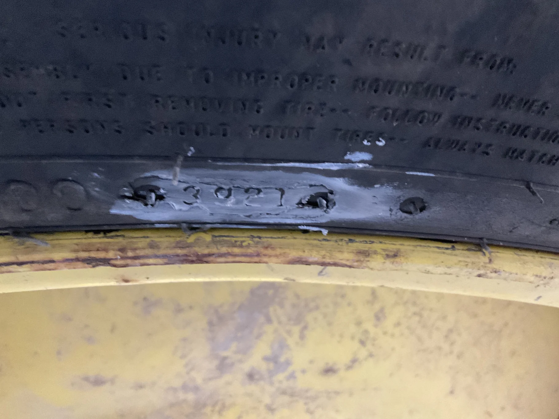 Used VF620/70R46 179D Firestone MaxiTraction TL R-1W 85-90% On 21 x 46 12-15.748-13.829 5"BS Titan image 3