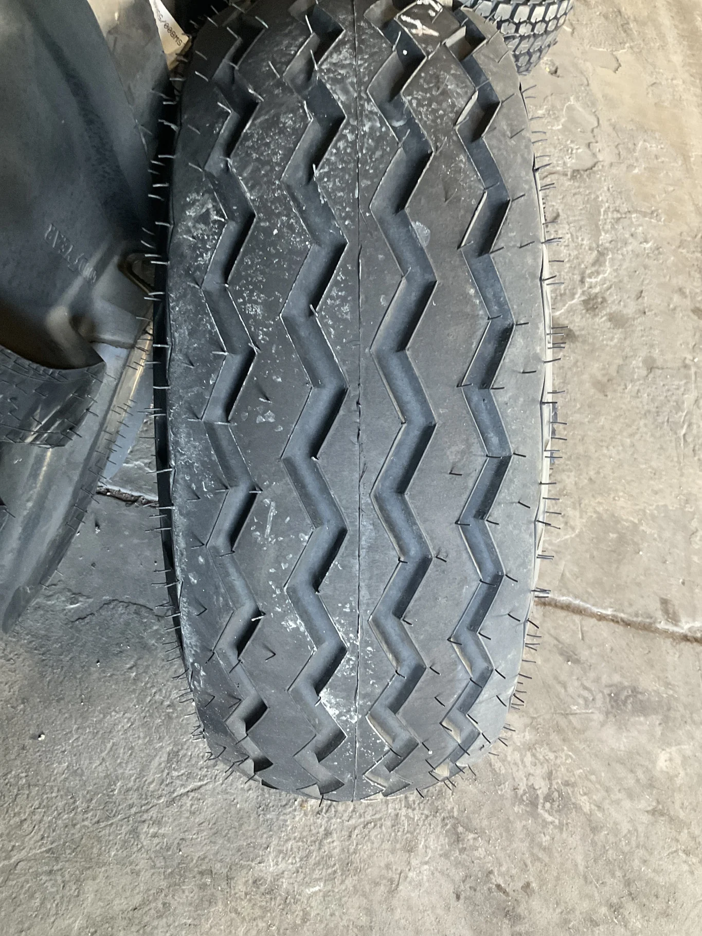 Take-Off 11L-15 10-Ply Goodyear Laborer TL F-3 95-100% On 8 x 15 6-6-4.62 5.625"BS Yellow Implement image 2