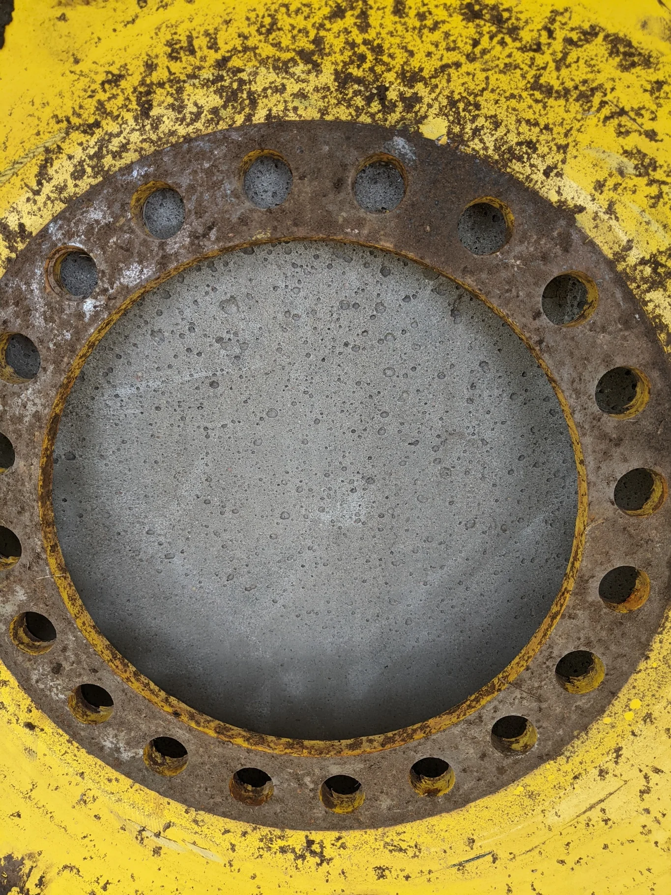 Used 650/85R38 Goodyear Optitrac DT 824(173D) R-1W TL 95% on 23 x 38 20-13.187-11.08 JD Y Inside DD image 3