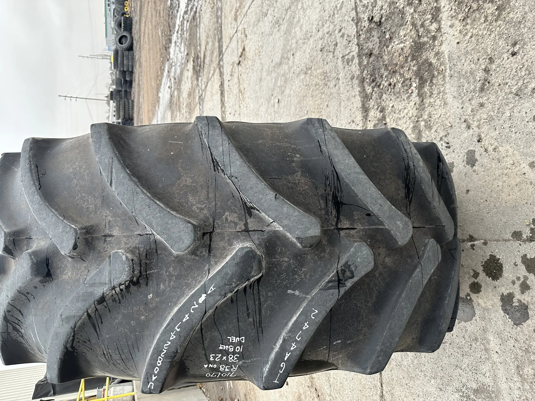 Used 75% 710/70R38 Firestone RAT DT R1W 166B TL on 23 x 38 CIH Silver 10-13-11 Dual image 4