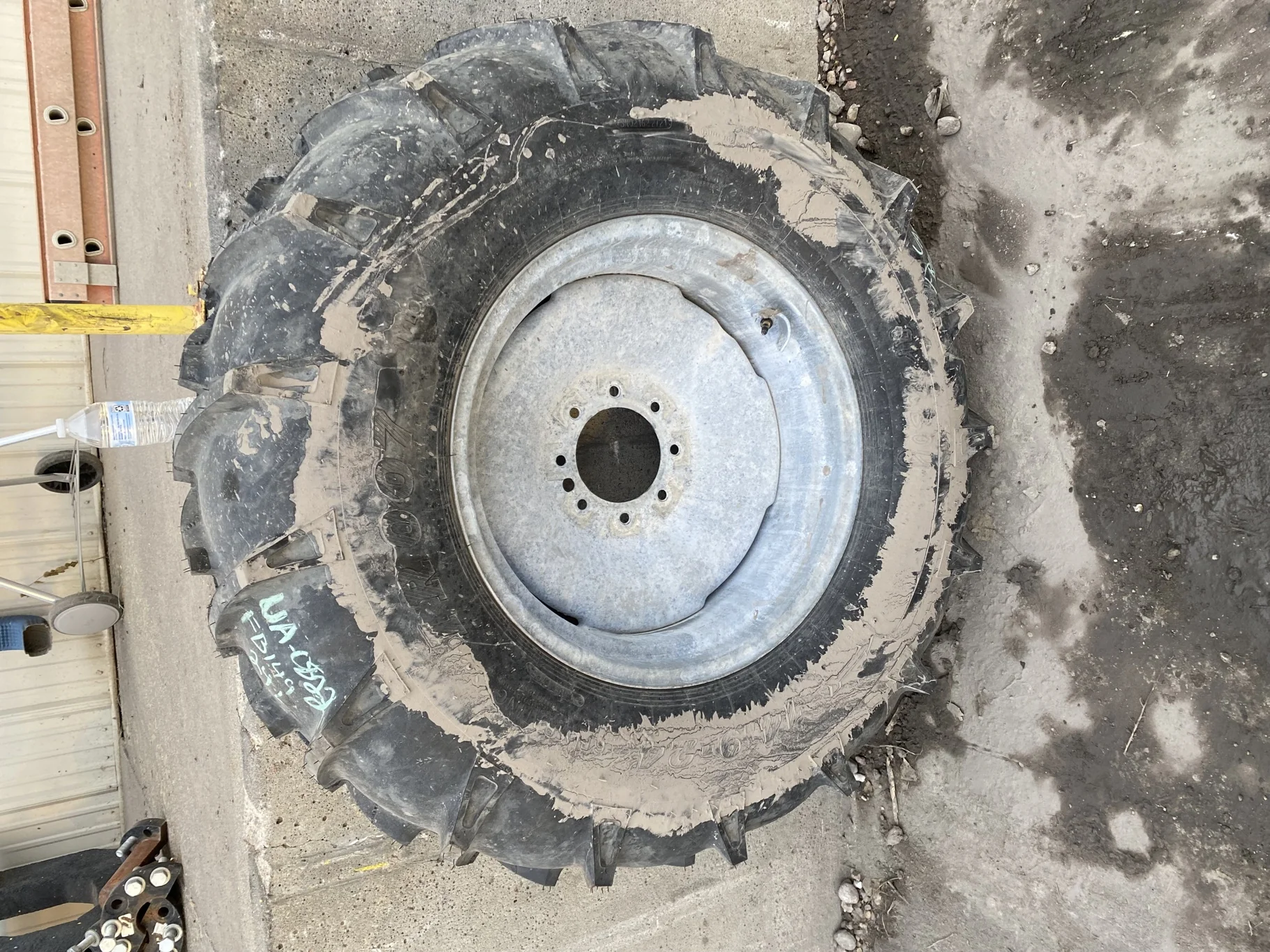 Used 14.9-24 R66 Farmboy IR007 Irrigation C(6Ply) TT 90% on 10 x 24 Galvanized 8 Bolt Wheel - Left
