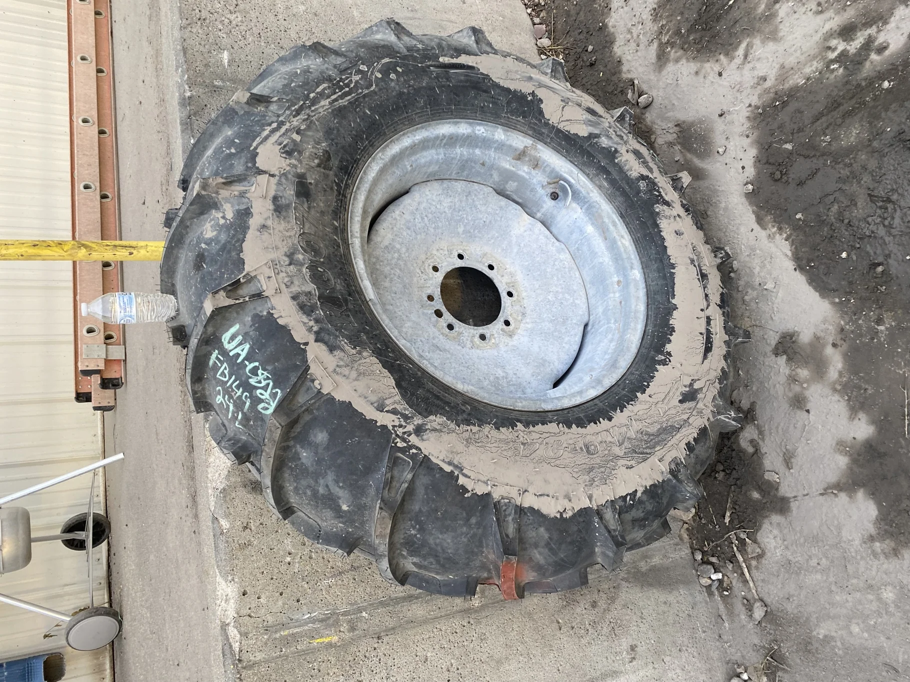 Used 14.9-24 R66 Farmboy IR007 Irrigation C(6Ply) TT 90% on 10 x 24 Galvanized 8 Bolt Wheel - Left image 2