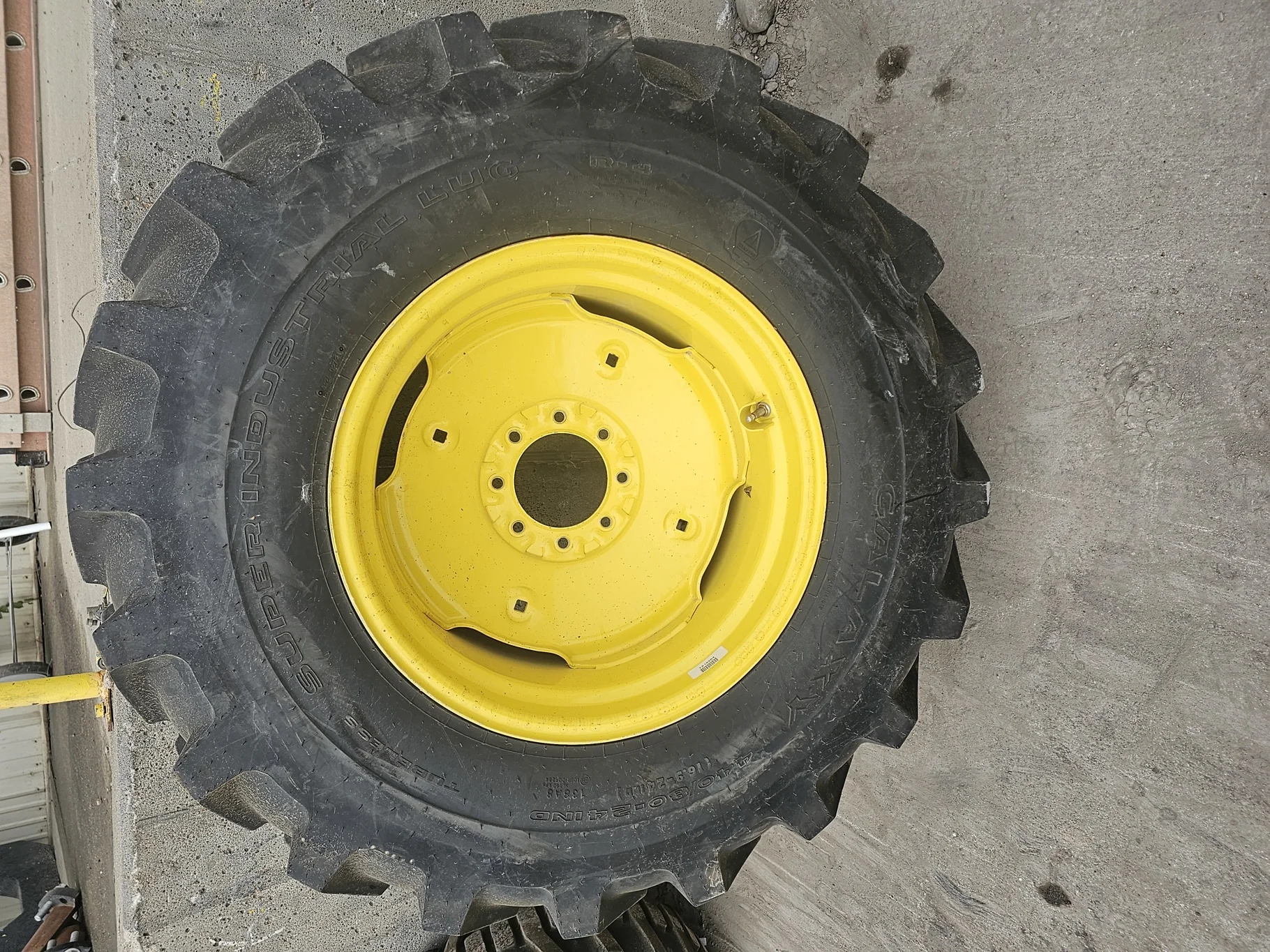 Used 440/80-24 (16.9-24) Galaxy Super Industrial Lug R-4 (8Ply) TL 95% on a 15 x 24 JD Yellow image 2