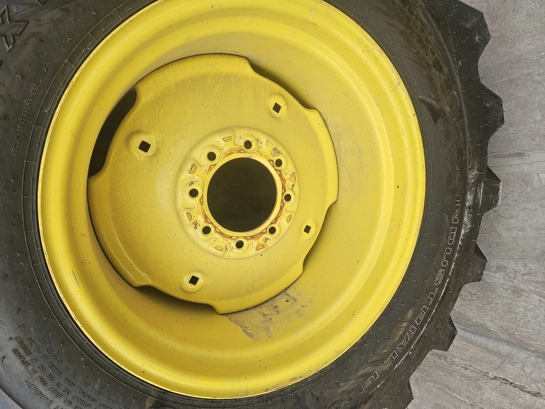 Used 440/80-24 (16.9-24) Galaxy Super Industrial Lug R-4 (8Ply) TL 95% on a 15 x 24 JD Yellow image 4