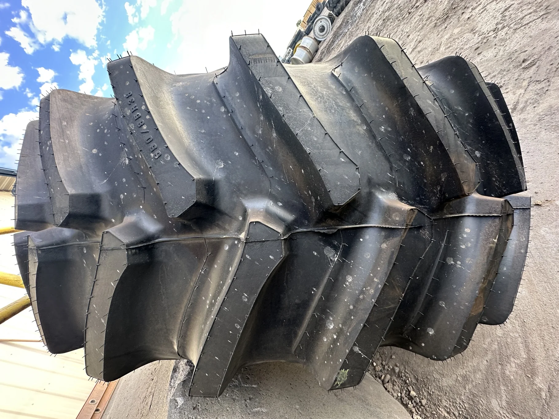 Take-Off 650/85R38 173B Firestone Radial DT 23 R-1W TL On 23 x 38 JD X Series Yellow Wheel image 3