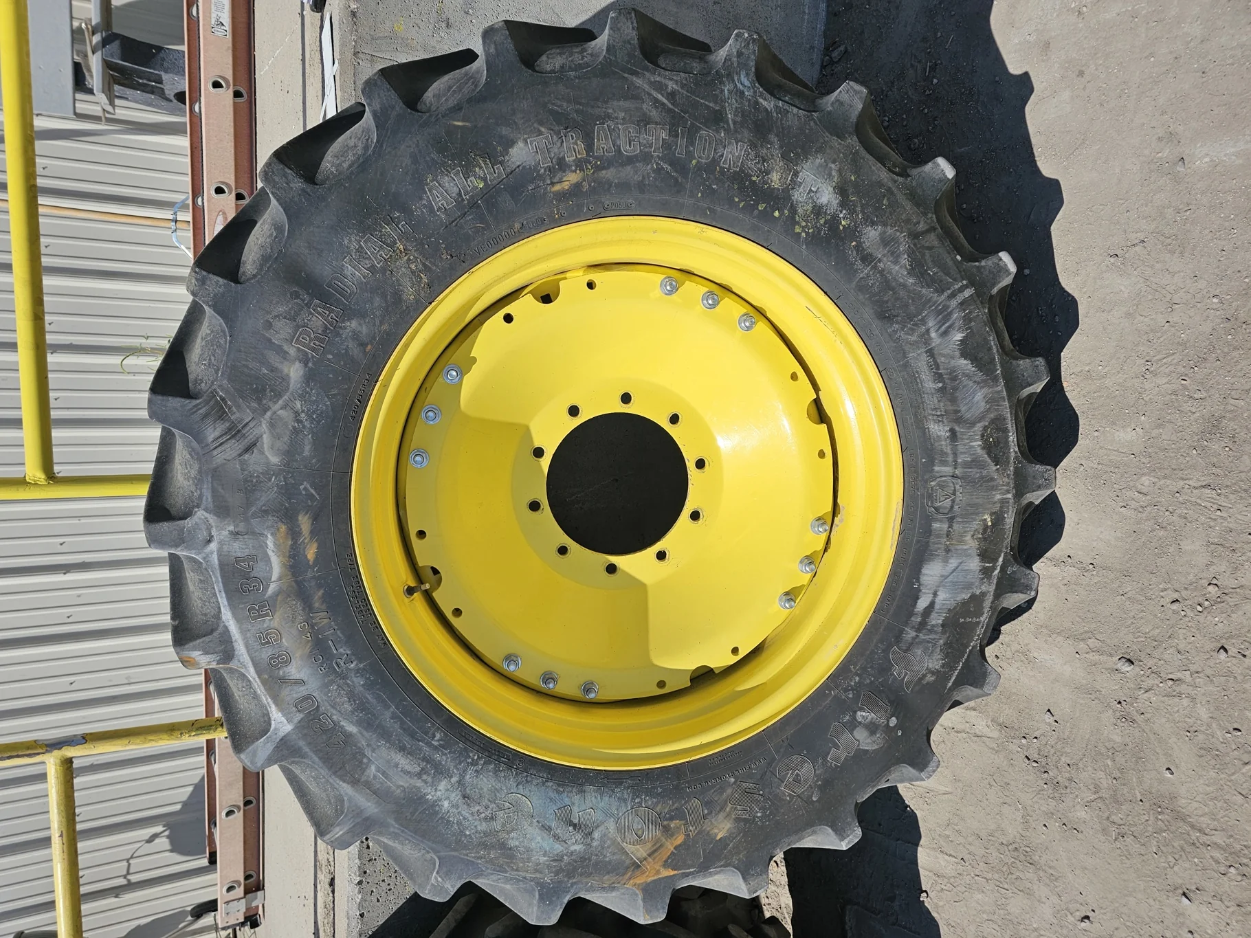 Used 420/85R34 Firestone RAT DT R-1W 147B TL 79% On 15 X 34 Waffle 10-13.189 4" Offset Yellow Wheel image 2