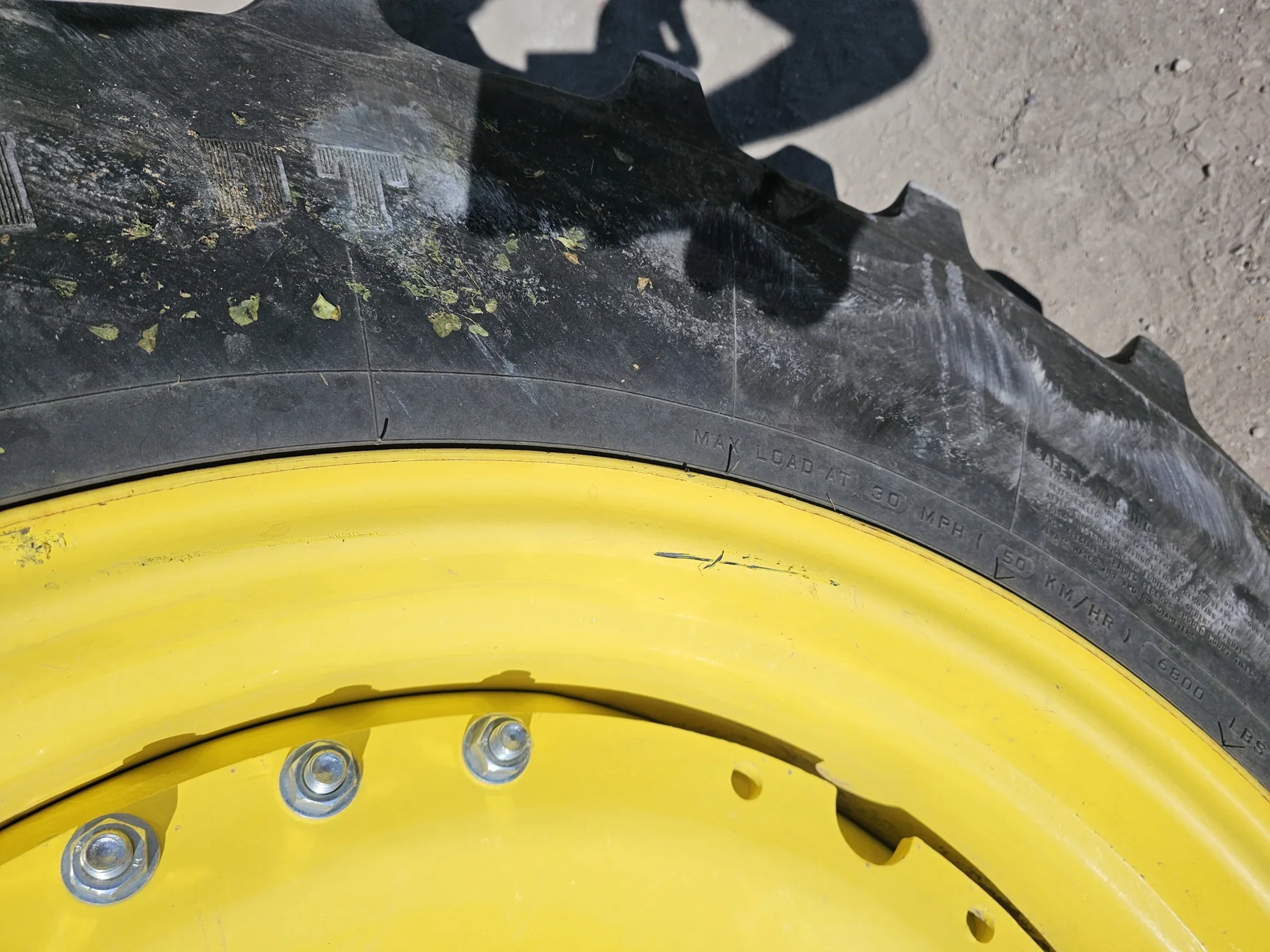 Used 420/85R34 Firestone RAT DT R-1W 147B TL 79% On 15 X 34 Waffle 10-13.189 4" Offset Yellow Wheel image 7