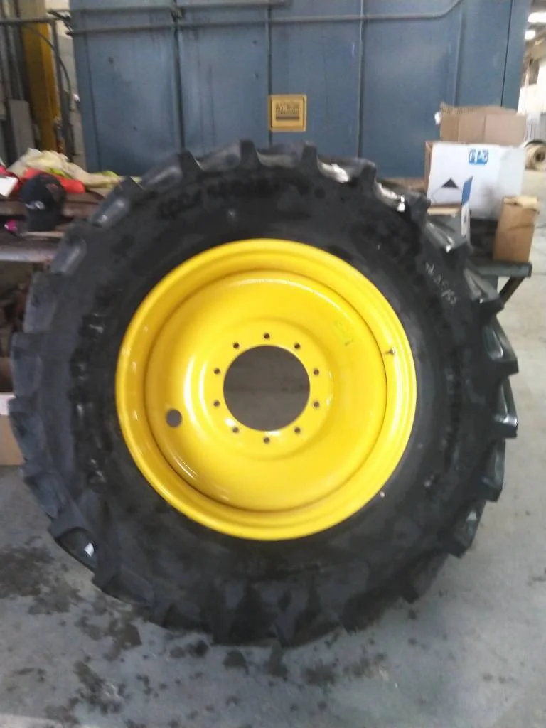 Take-Off 420/85R34 147B Firestone RAT DT TL R-1W 95-100% On 13 x 34 10-13.19-11.07 Sprayer Wheel