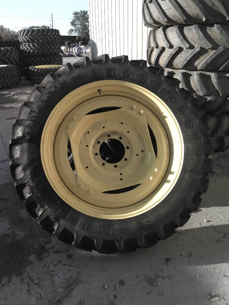 Take-Off 320/90R42 139A8 Firestone Radial 9000 TL R-1W 95-100% On 10 x 42 8-10.82-8.78 4/2 Rail/Disc